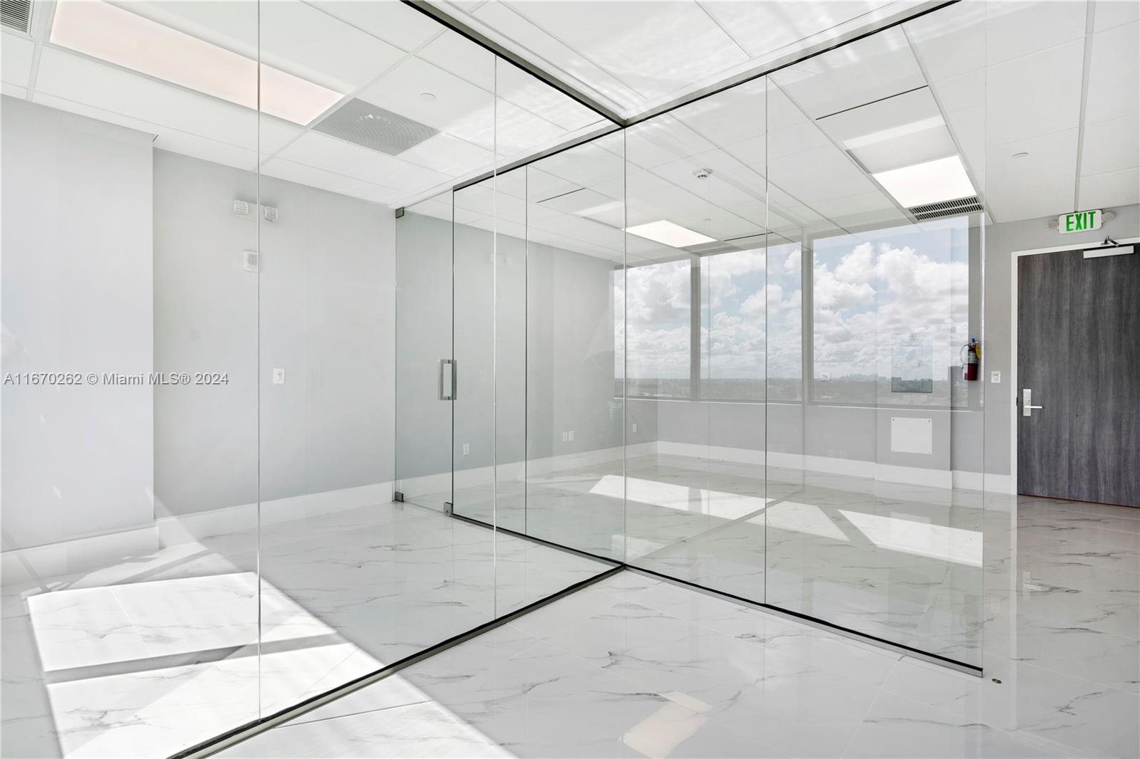 19790 W Dixie Hwy 1007 Hwy