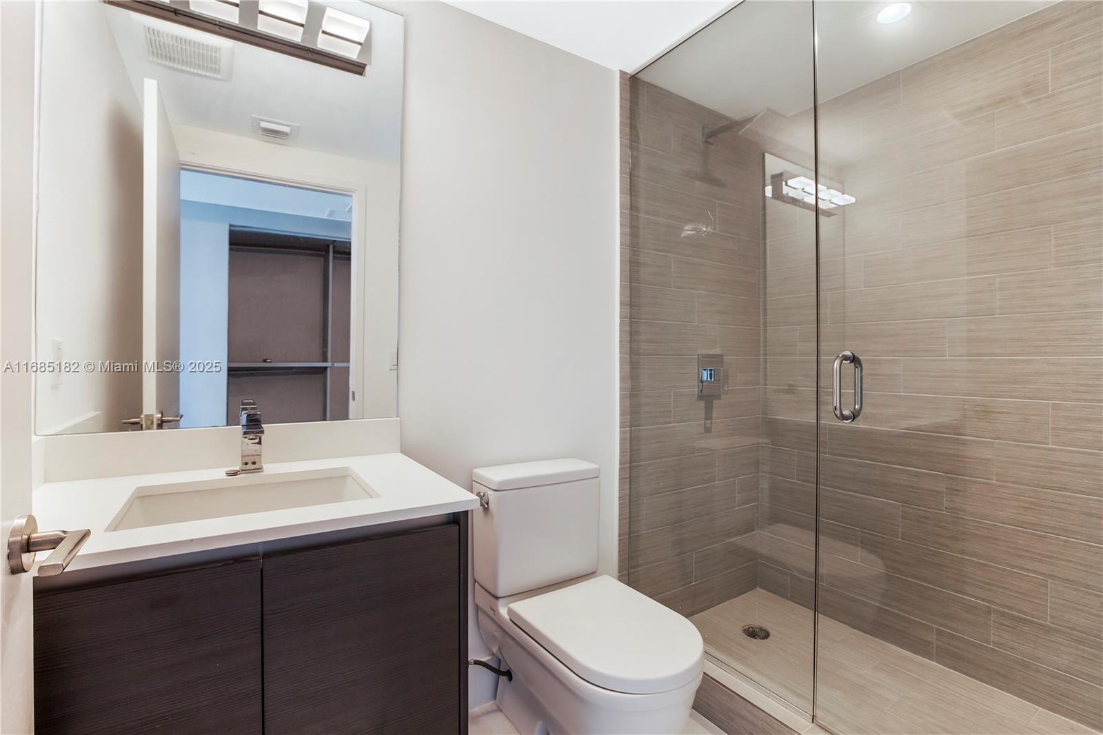 330 Sunny Isles Blvd # 1907 Unit: 5-1907