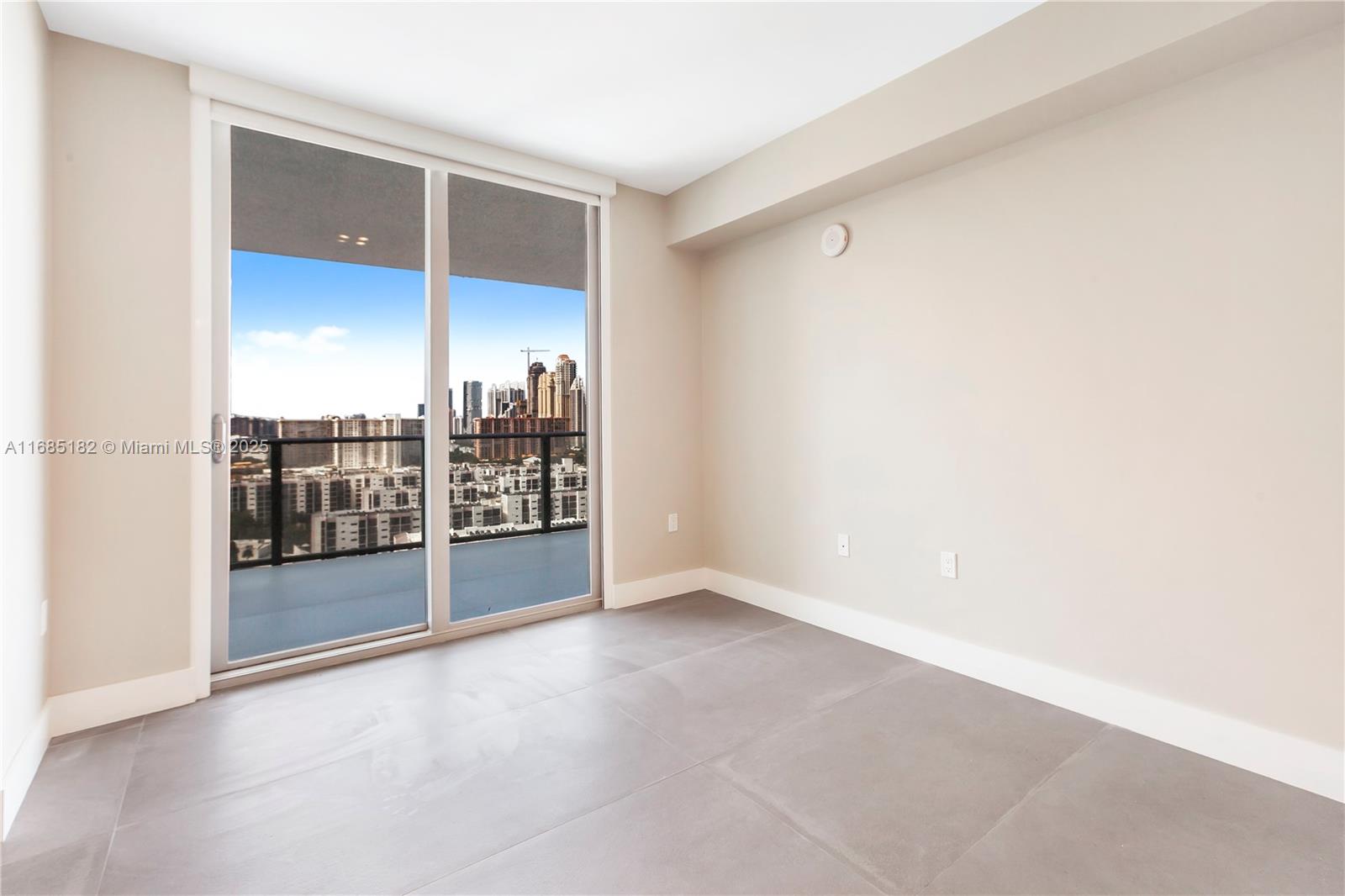 330 Sunny Isles Blvd # 1907 Unit: 5-1907