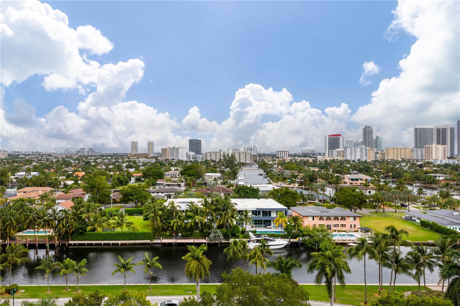 3640 Yacht Club Dr # 1003