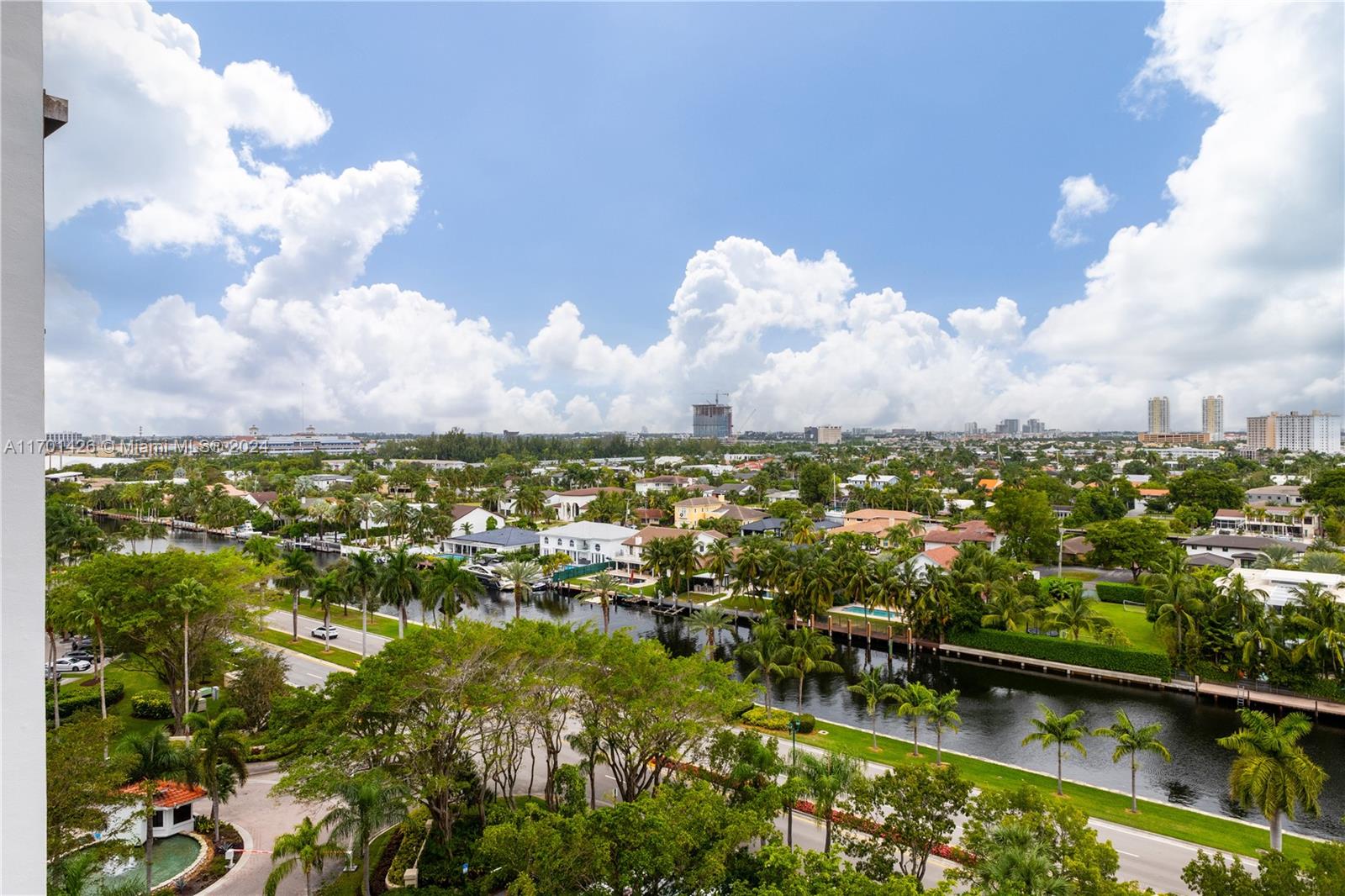 3640 Yacht Club Dr # 1003