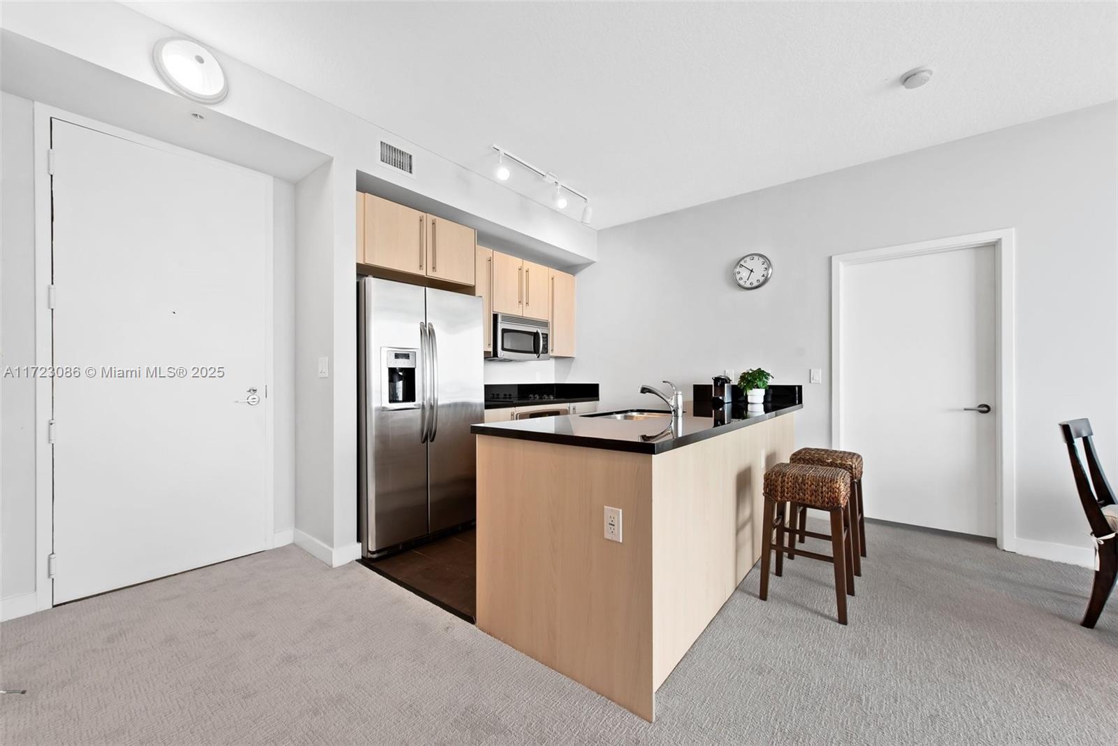 79 SW 12th St Unit: 2503-S