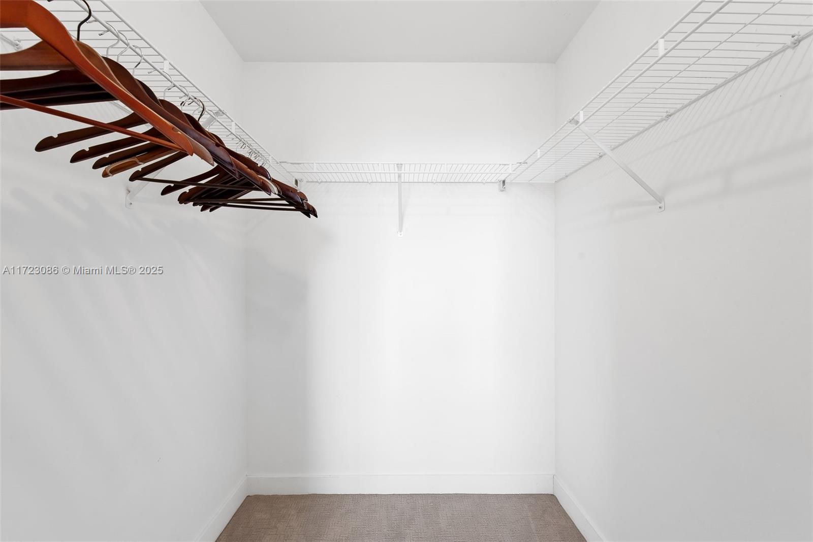 79 SW 12th St Unit: 2503-S