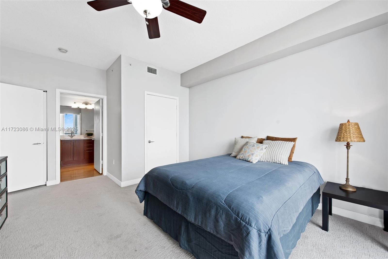 79 SW 12th St Unit: 2503-S