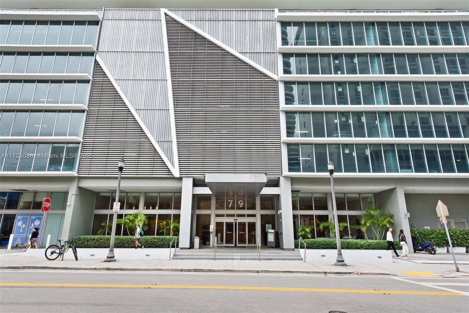 79 SW 12th St Unit: 2503-S