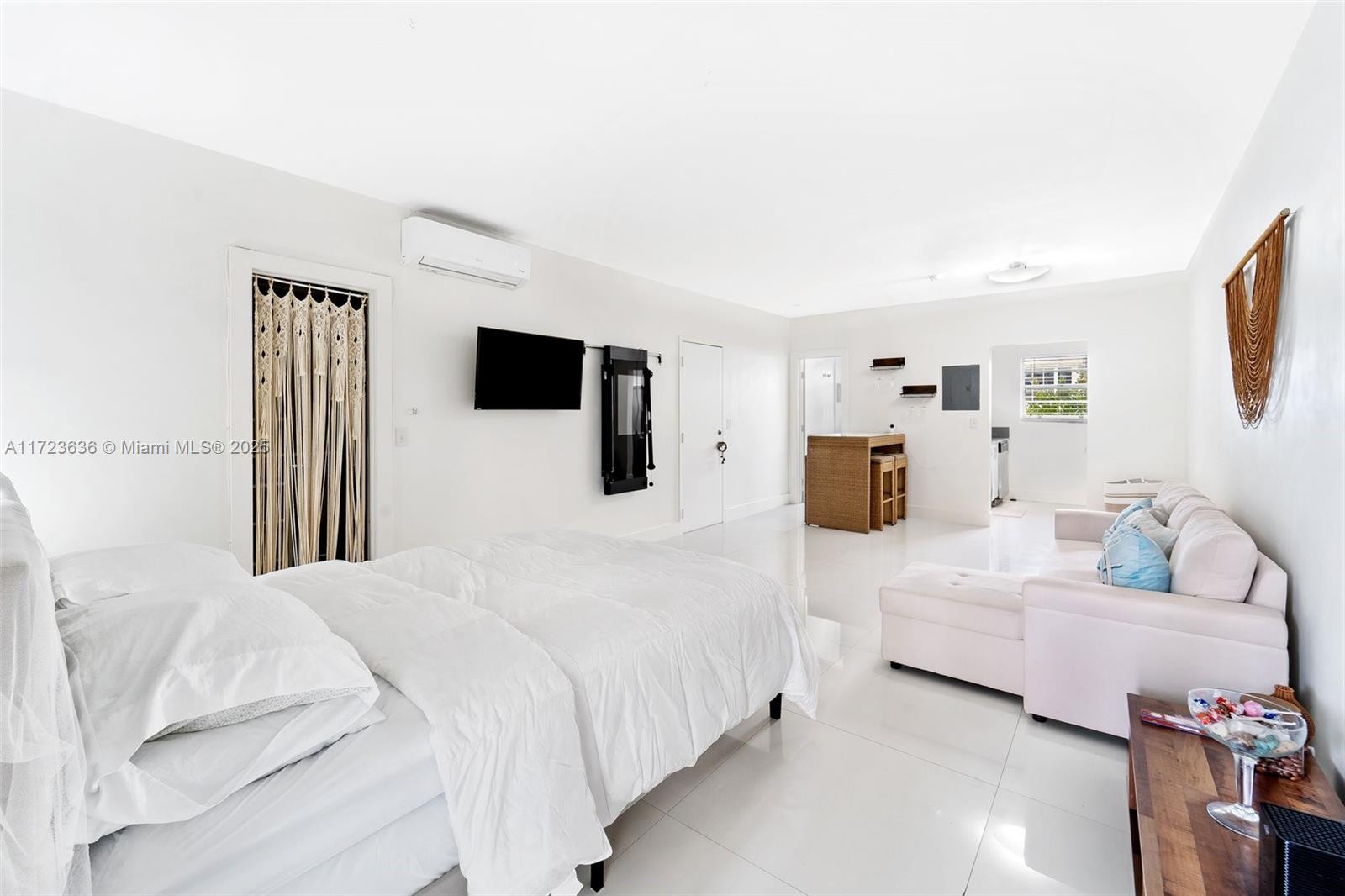 1604 Drexel Ave # 203