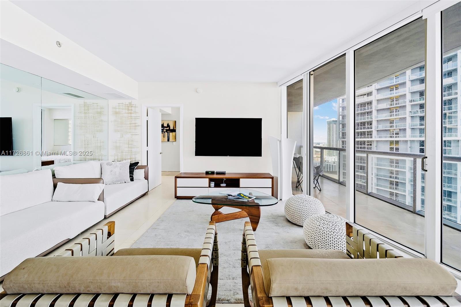 495 Brickell Ave # 2904