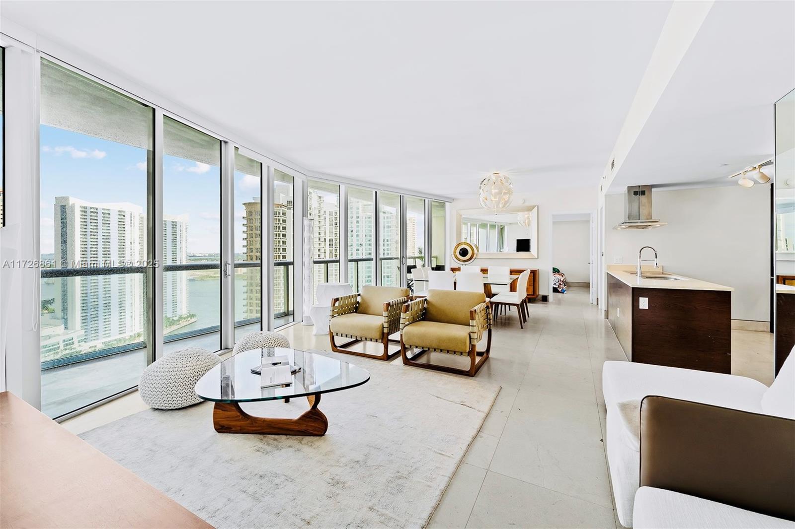 495 Brickell Ave # 2904