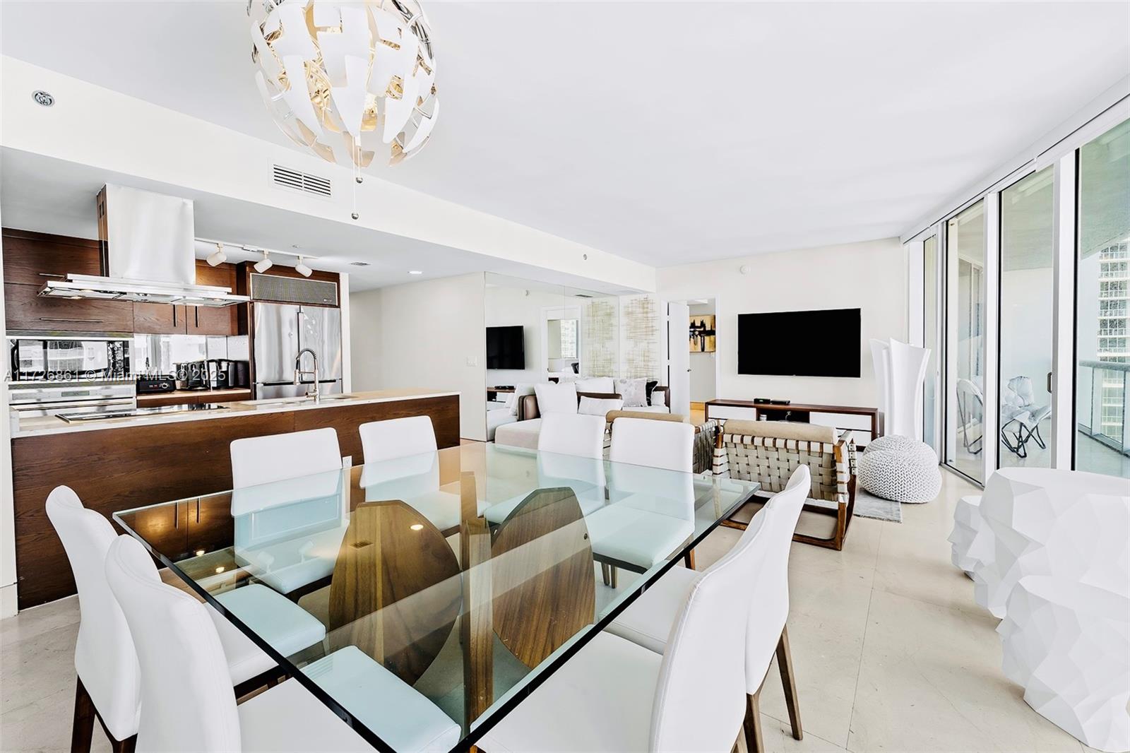 495 Brickell Ave # 2904