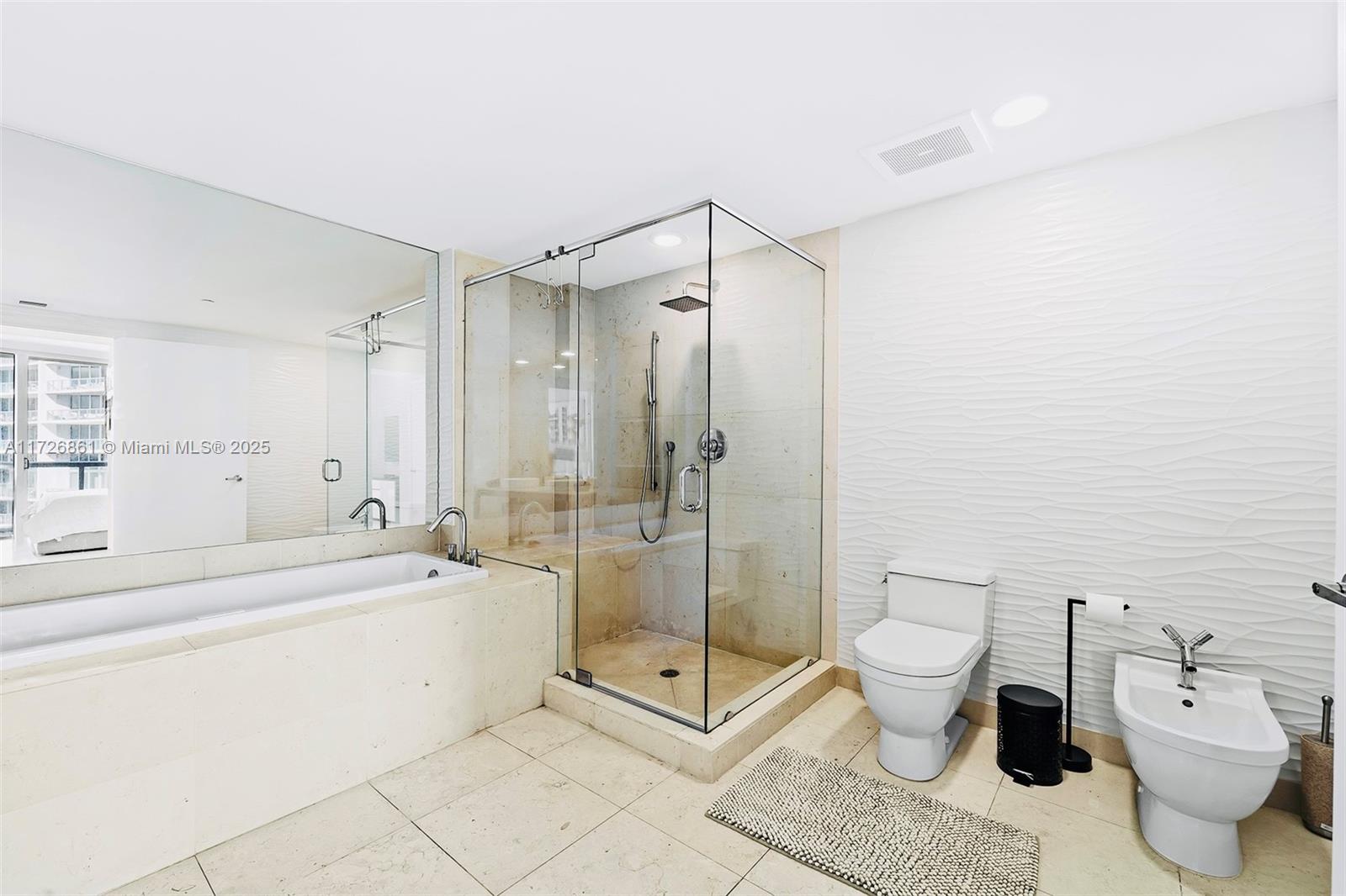 495 Brickell Ave # 2904