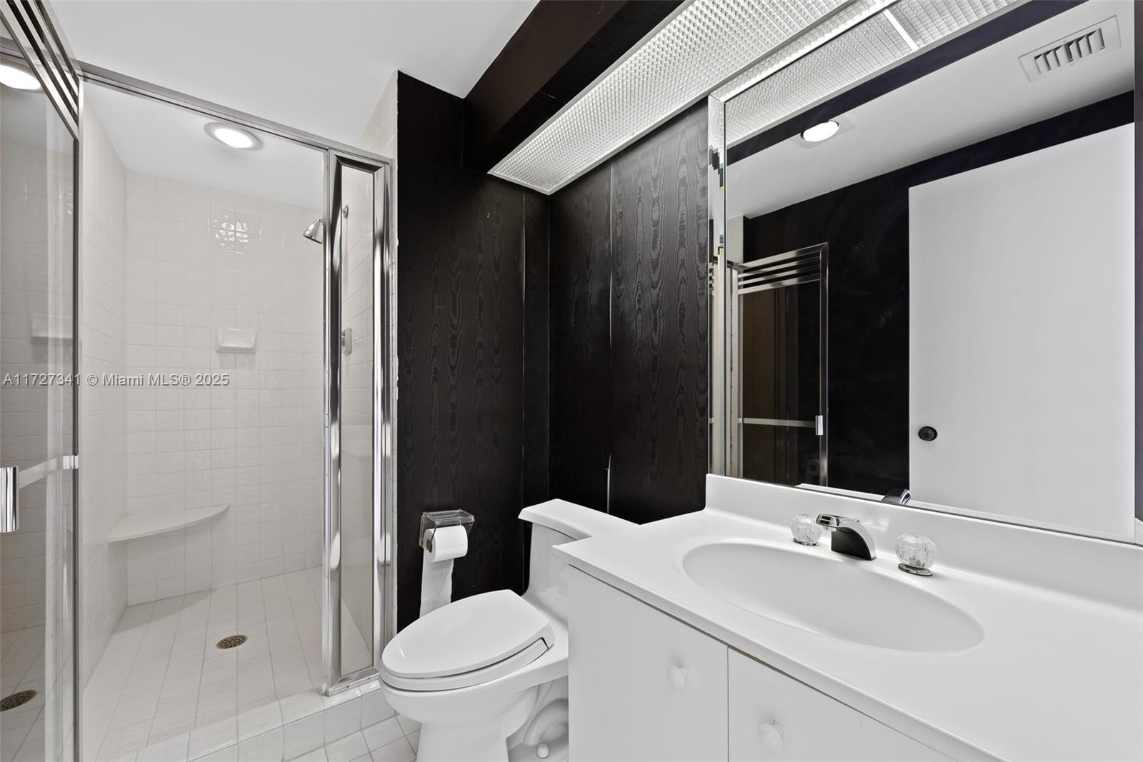 20191 E Country Club Dr # 504