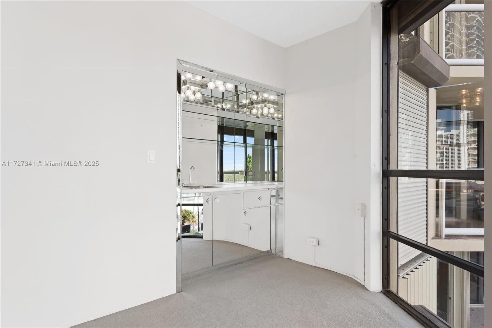 20191 E Country Club Dr # 504