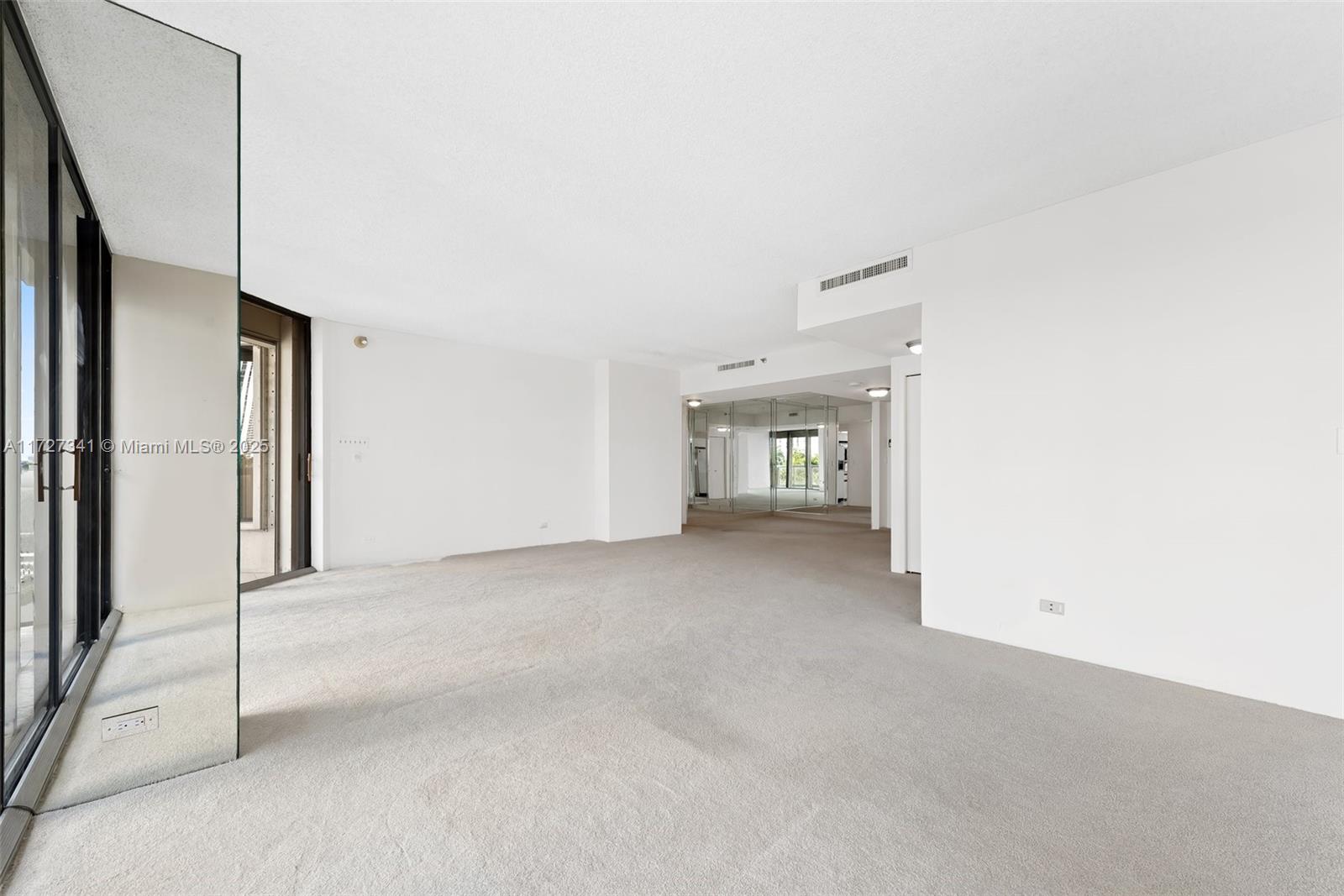 20191 E Country Club Dr # 504