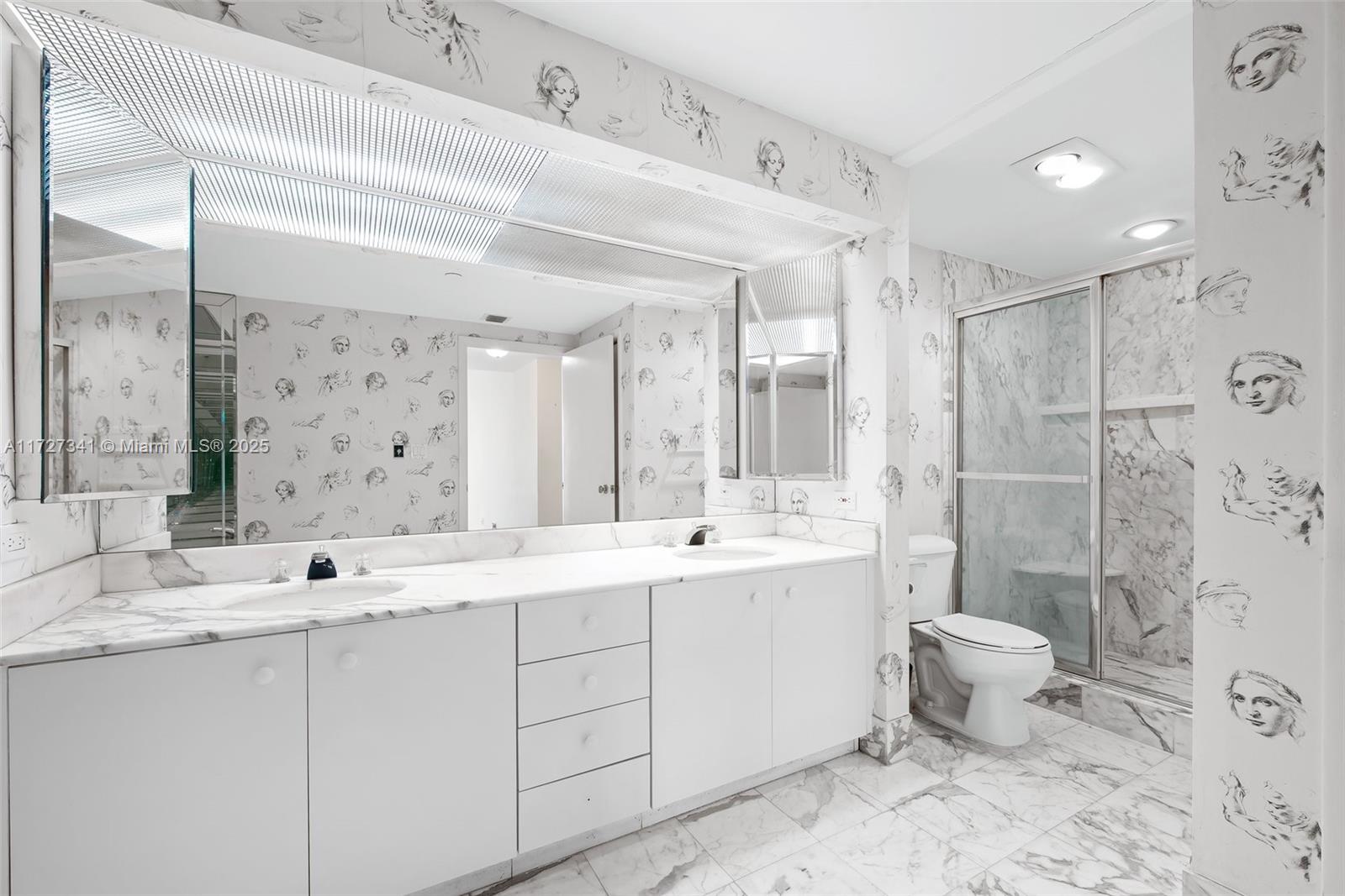 20191 E Country Club Dr # 504