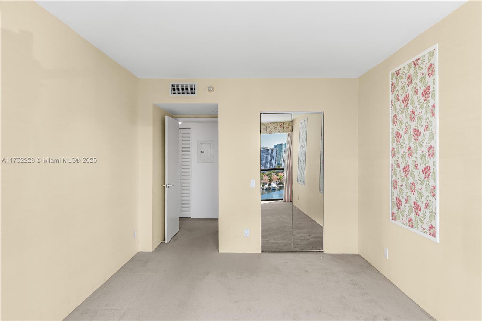 3640 Yacht Club Dr # 1209