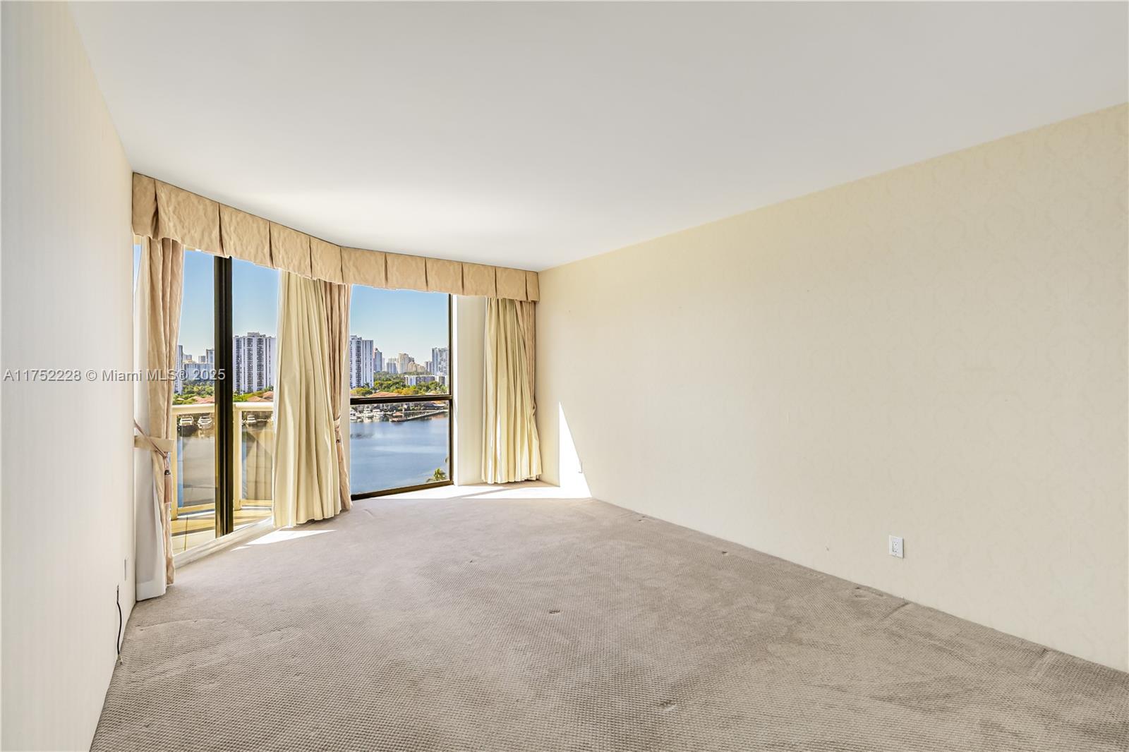 3640 Yacht Club Dr # 1209