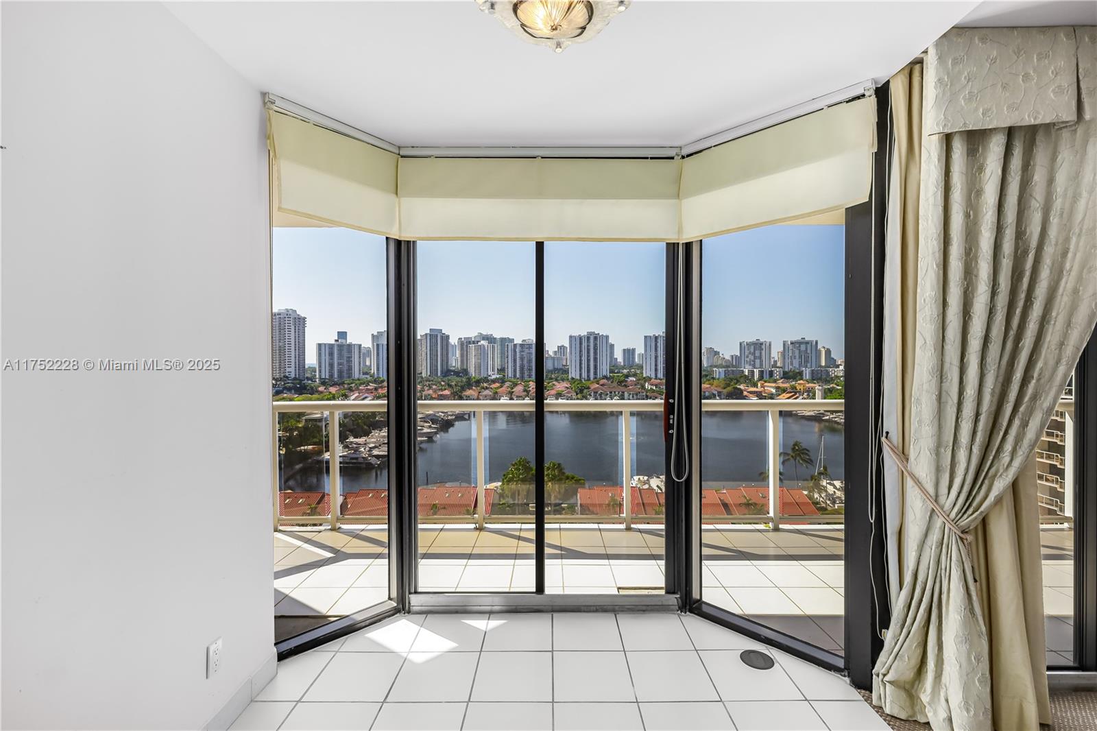 3640 Yacht Club Dr # 1209