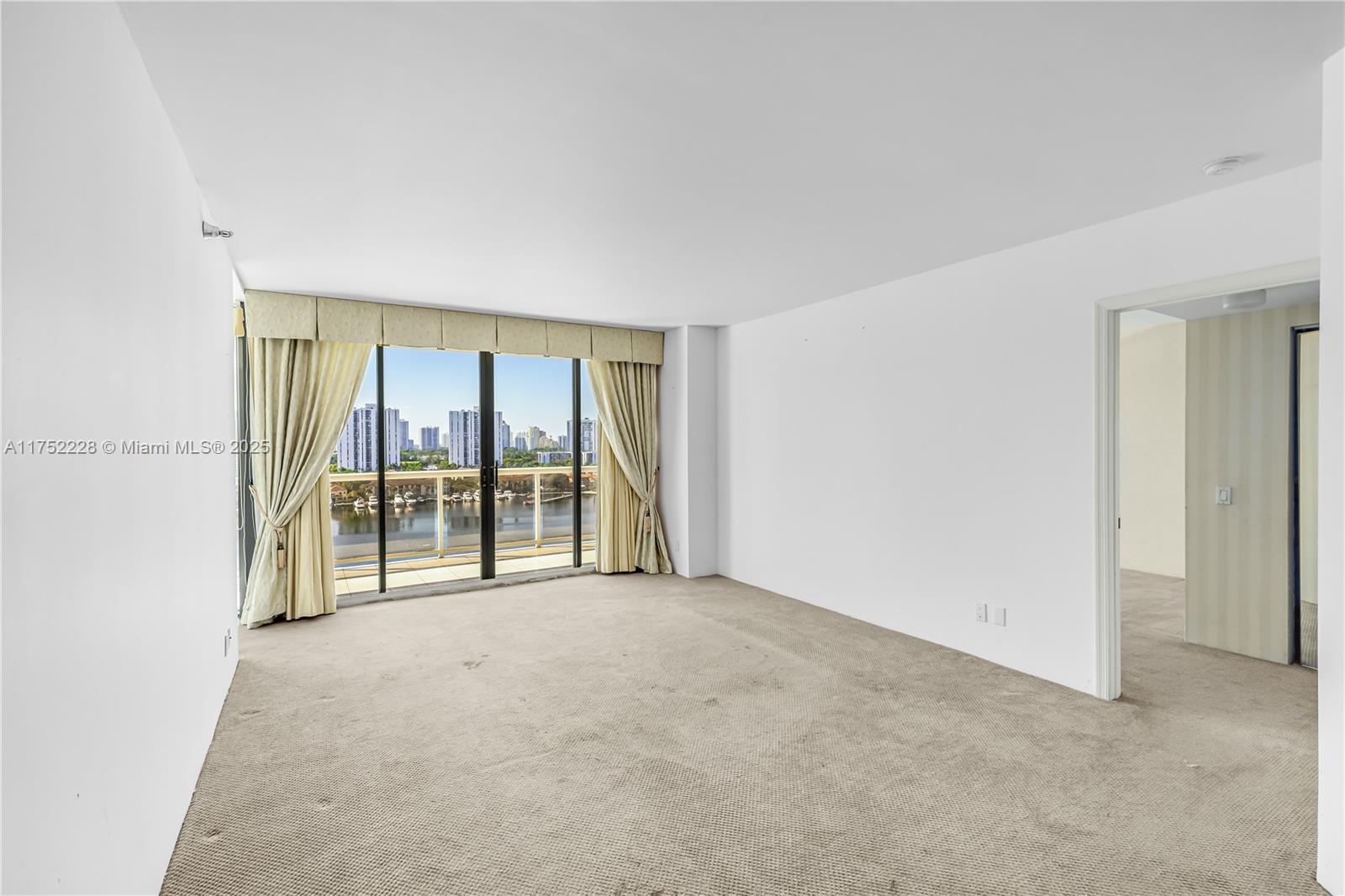 3640 Yacht Club Dr # 1209