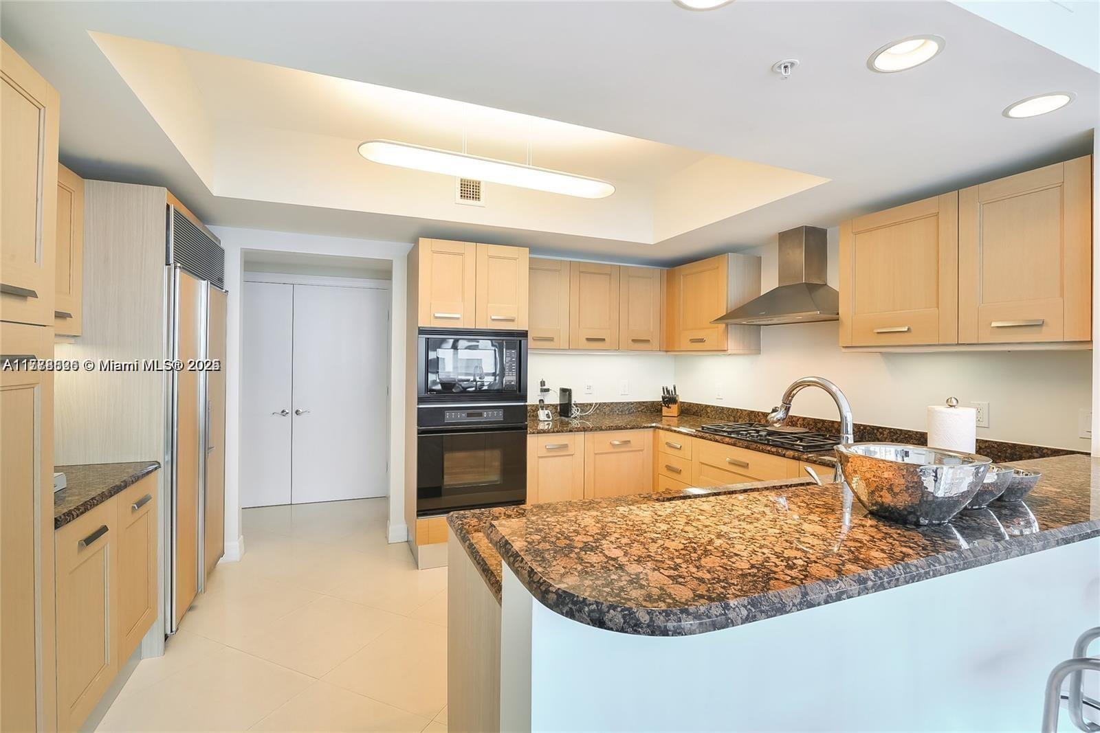 3535 S Ocean Dr( Avail 05.07.25) # 1006