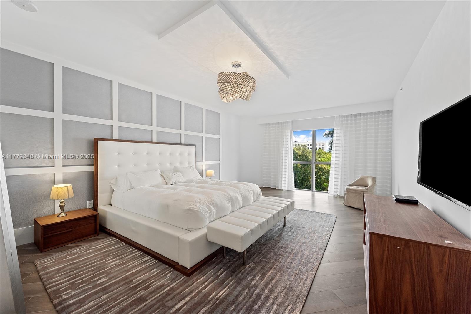 17301 E Biscayne Blvd # 310