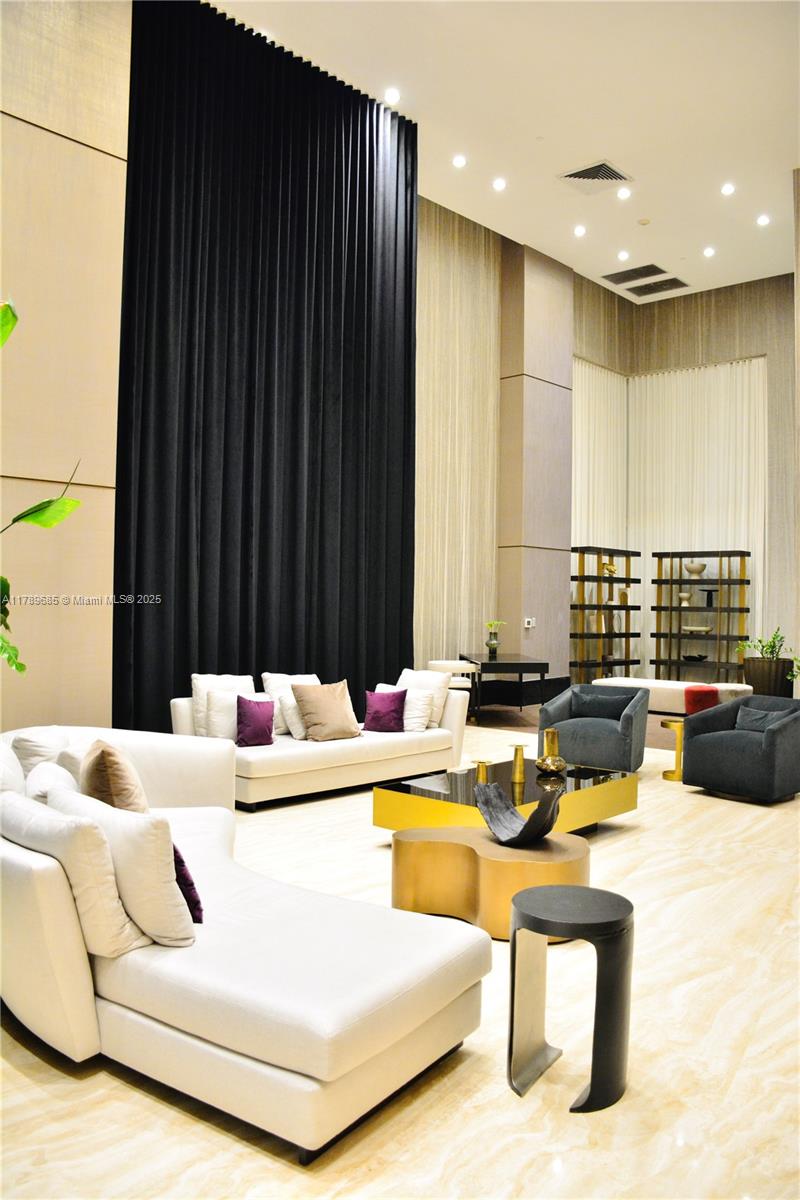 950 Brickell Bay # 2209