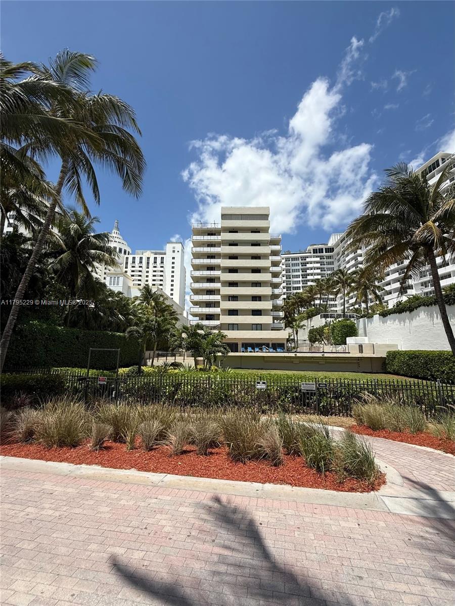 1623 Collins Ave # 211