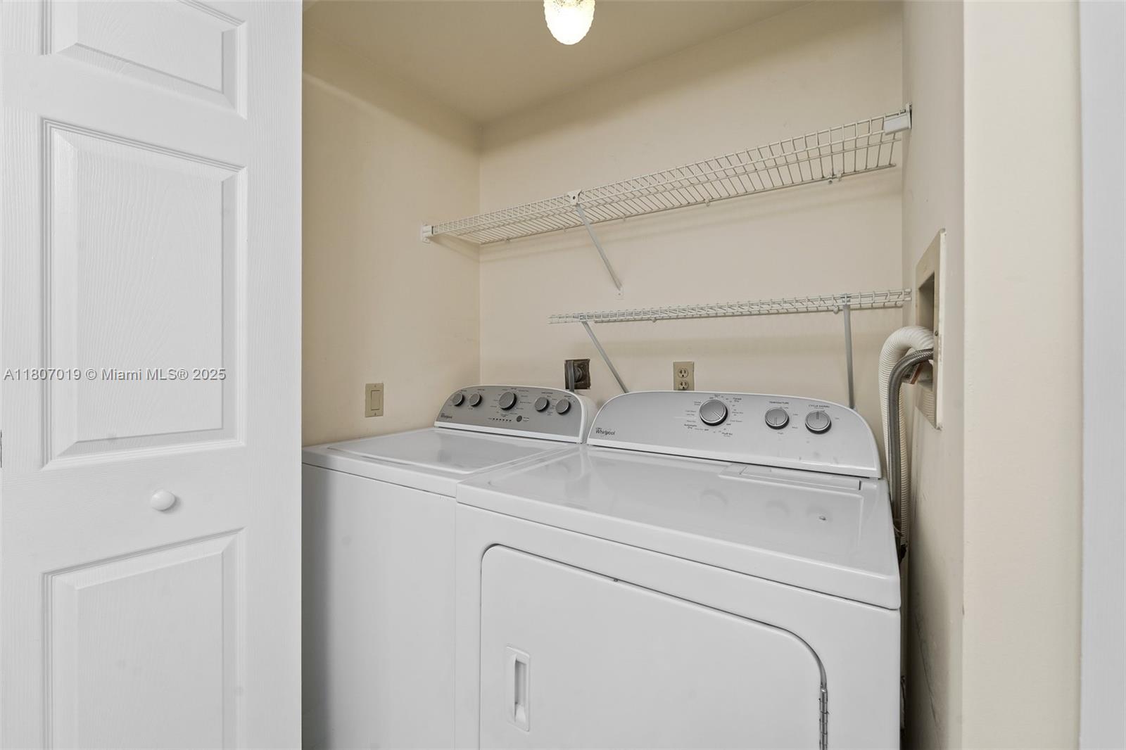 3610 Yacht Club Dr # 1005