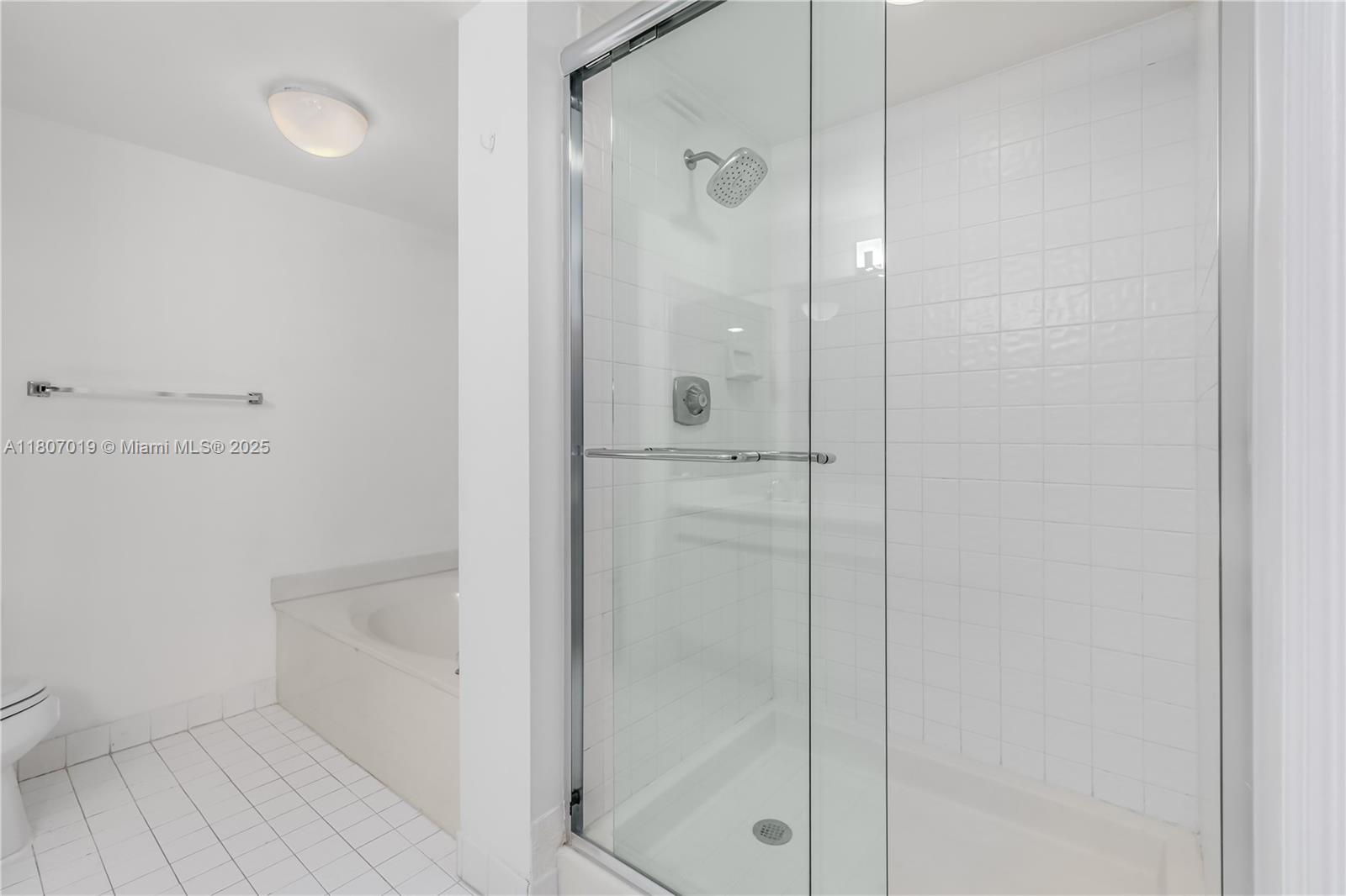 3610 Yacht Club Dr # 1005