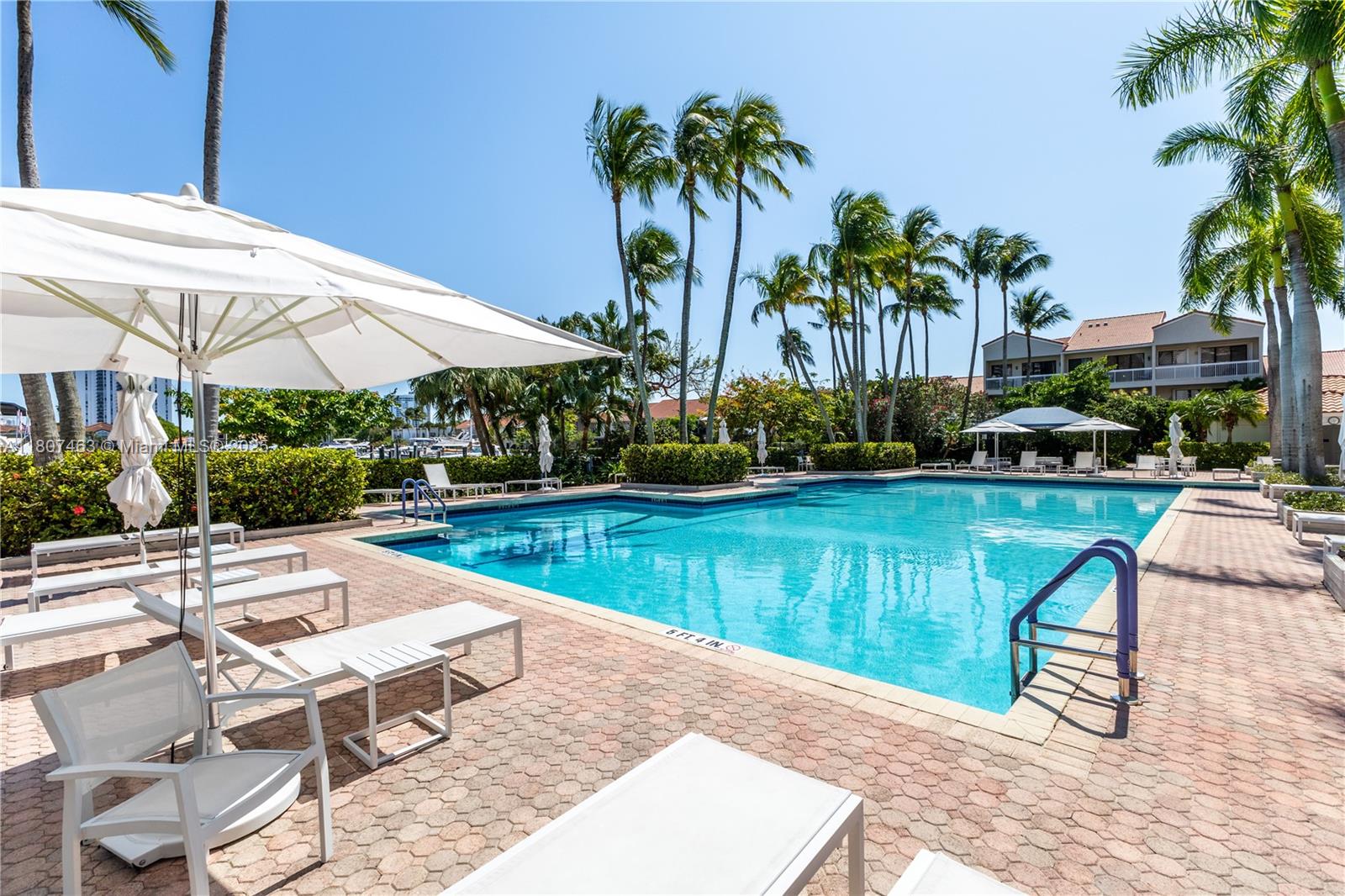 3640 Yacht Club Dr # 1805