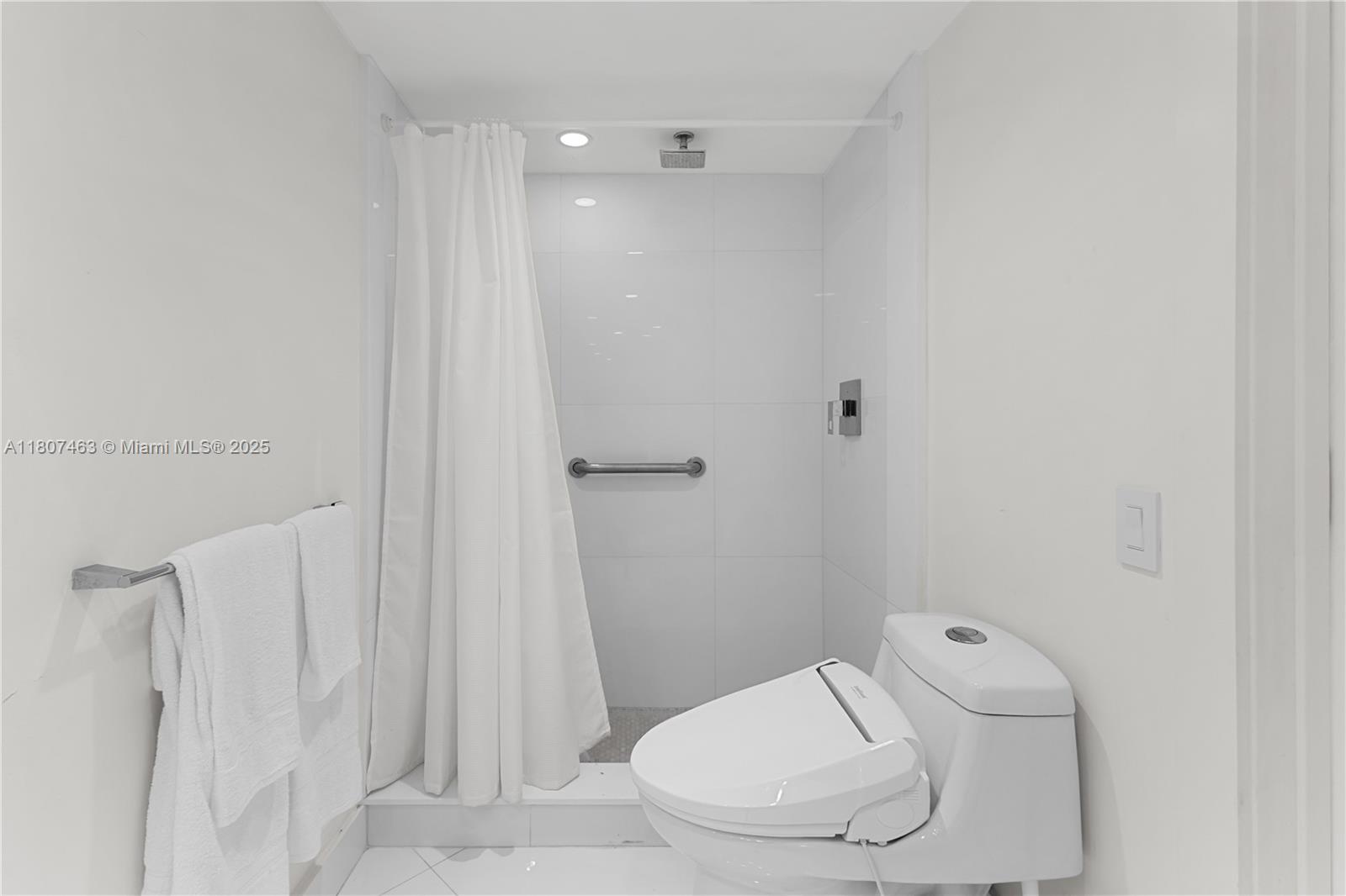 3640 Yacht Club Dr # 1805