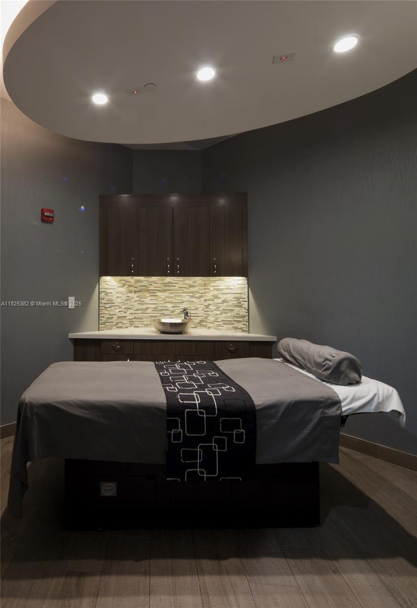 21200 Point Pl # 2602