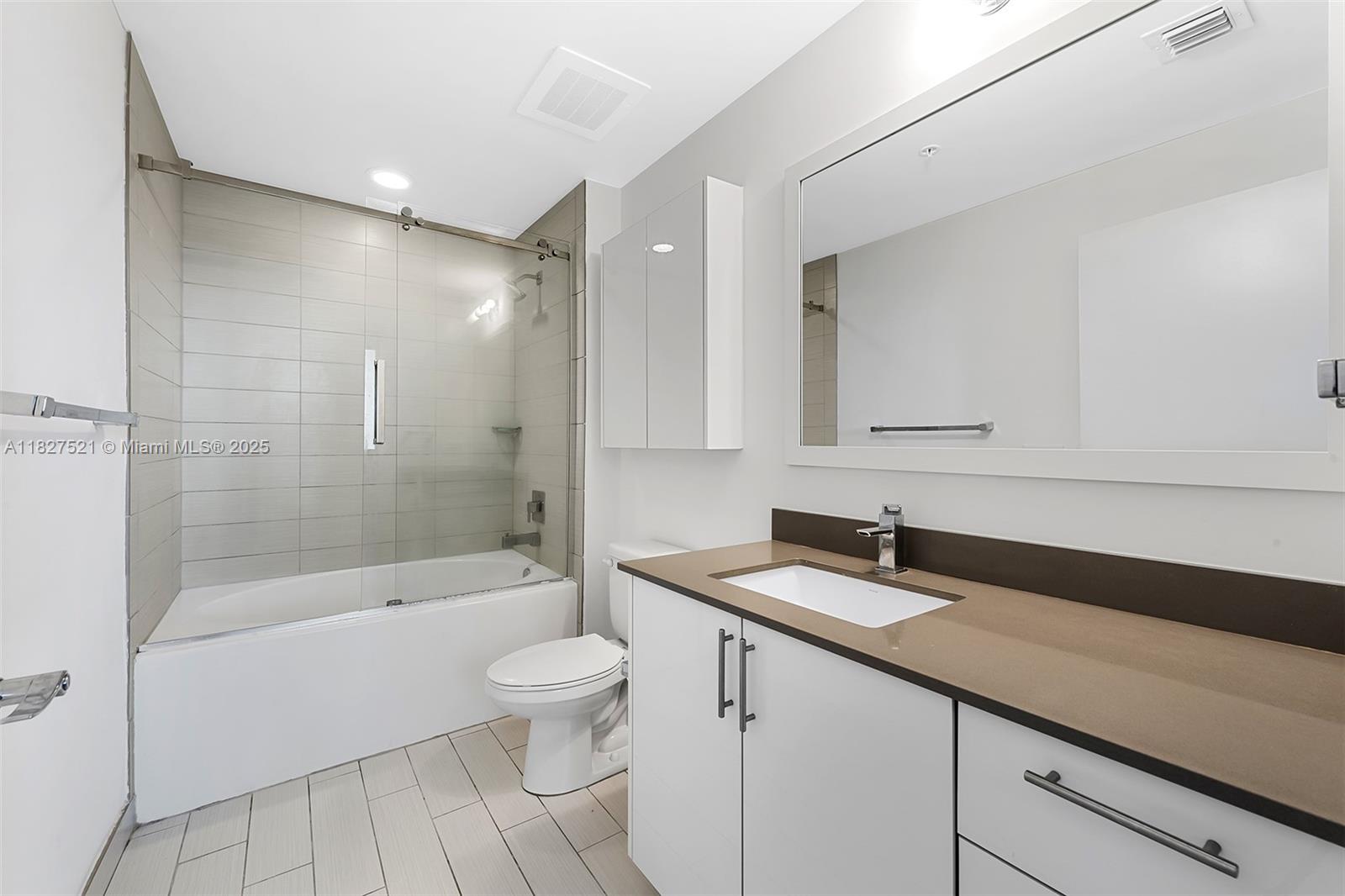 999 SW 1st Ave # 3001