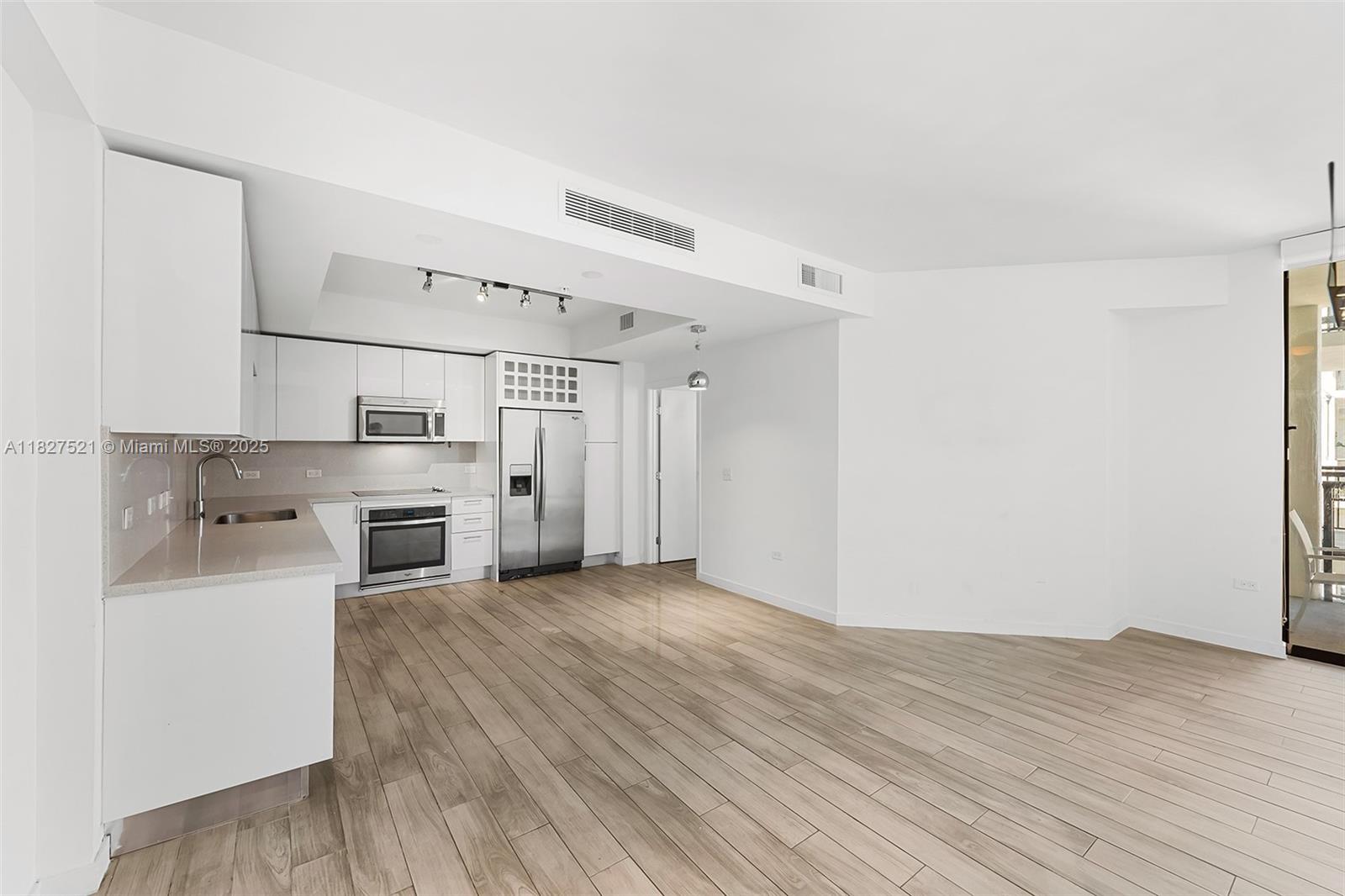 999 SW 1st Ave # 3001