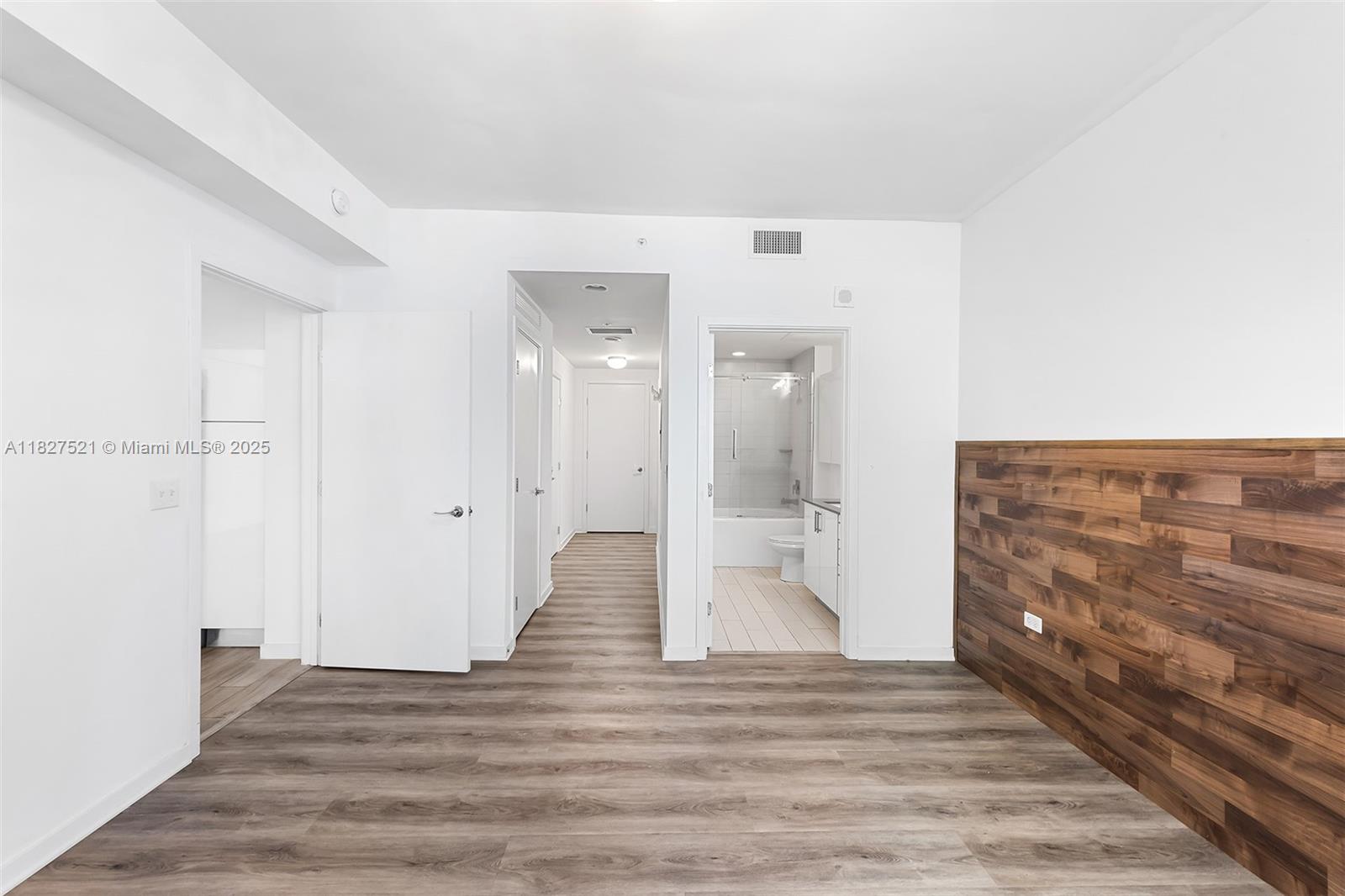 999 SW 1st Ave # 3001