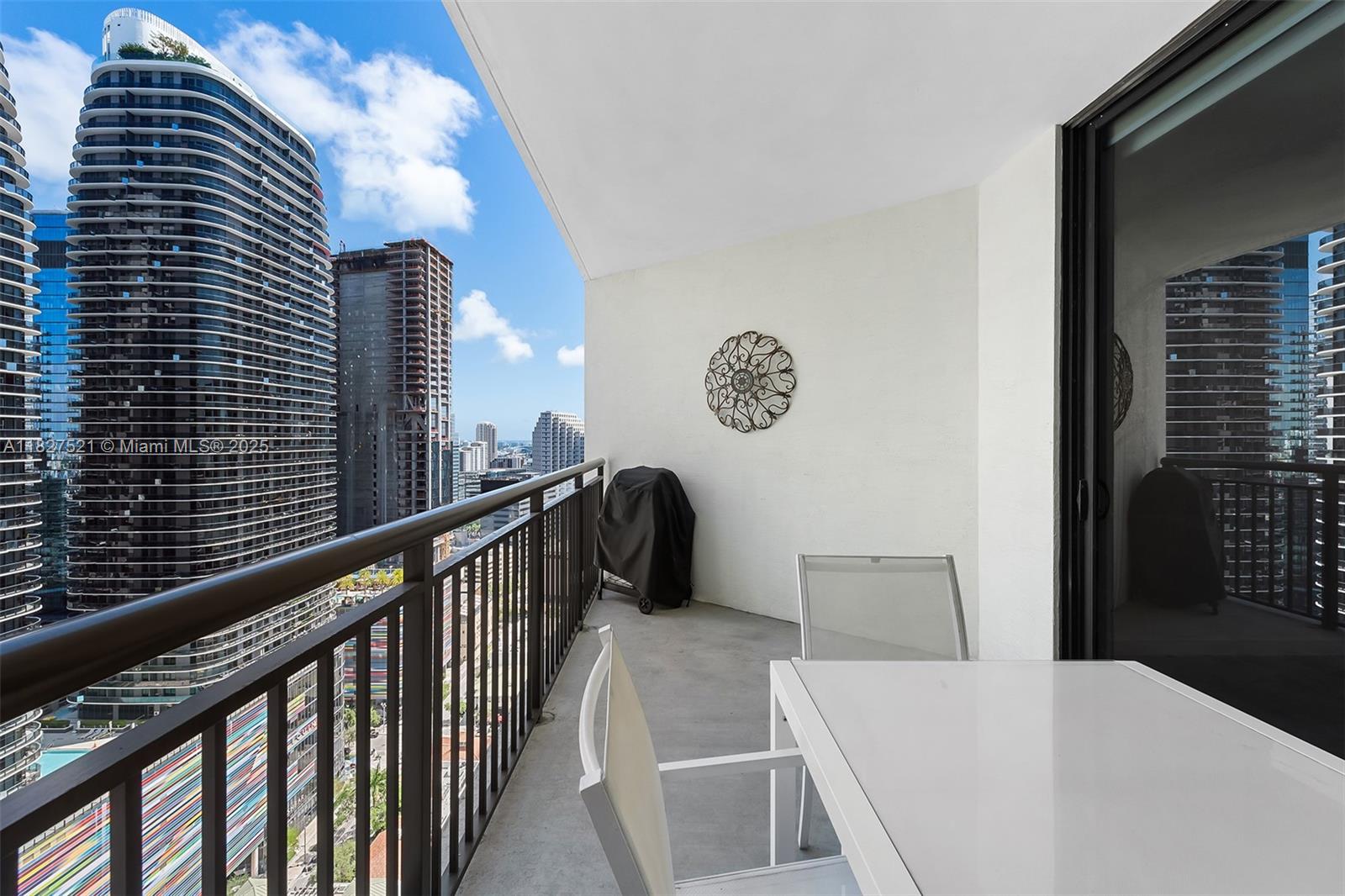 999 SW 1st Ave # 3001