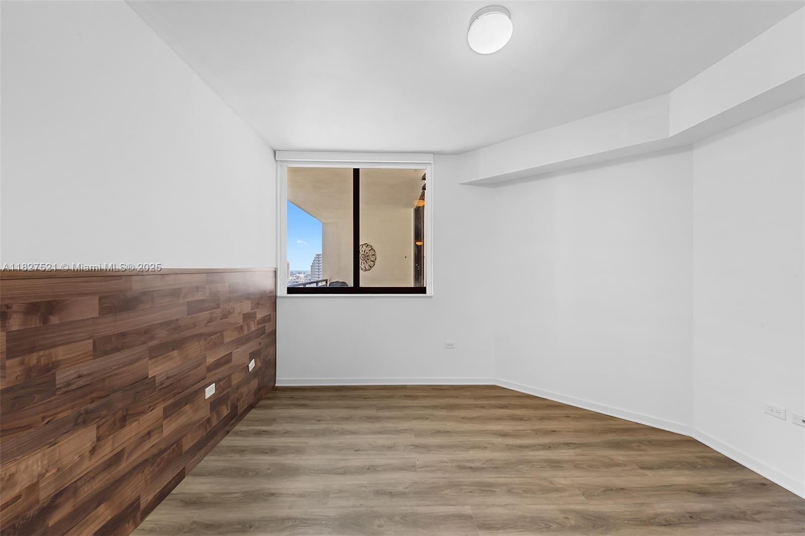 999 SW 1st Ave # 3001