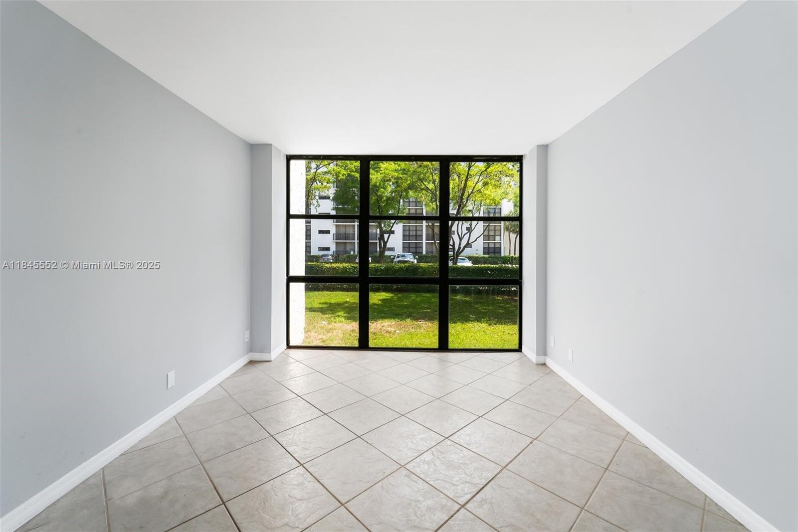 16919 N Bay Rd # 115