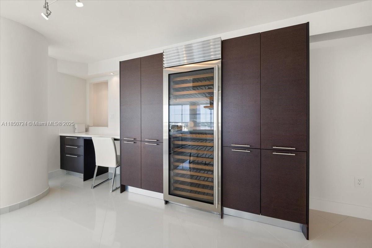 6301 Collins Ave # 2705