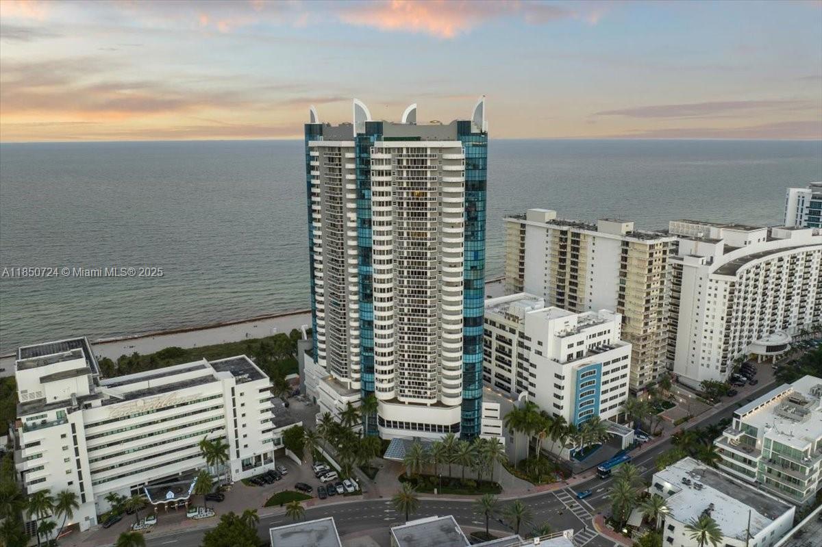 6301 Collins Ave # 2705