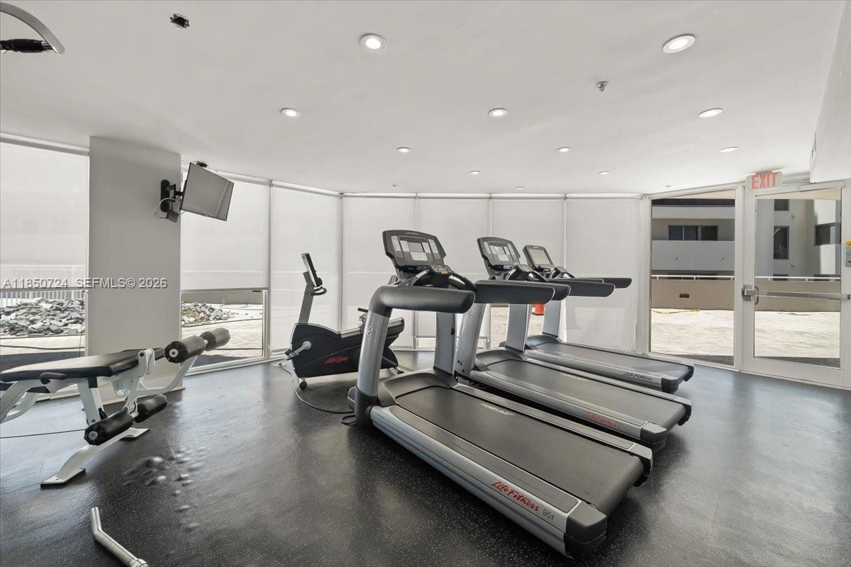 6301 Collins Ave # 2705