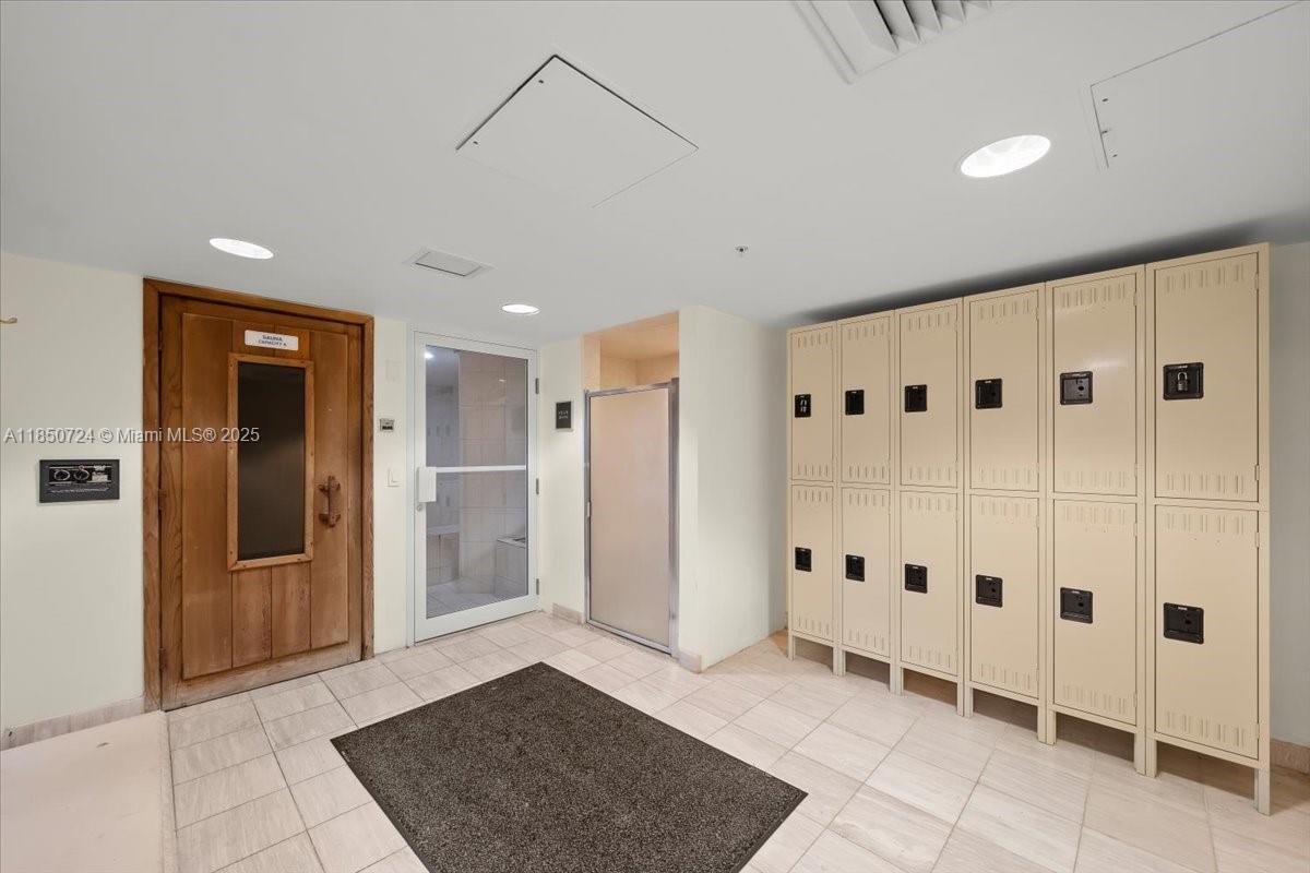 6301 Collins Ave # 2705