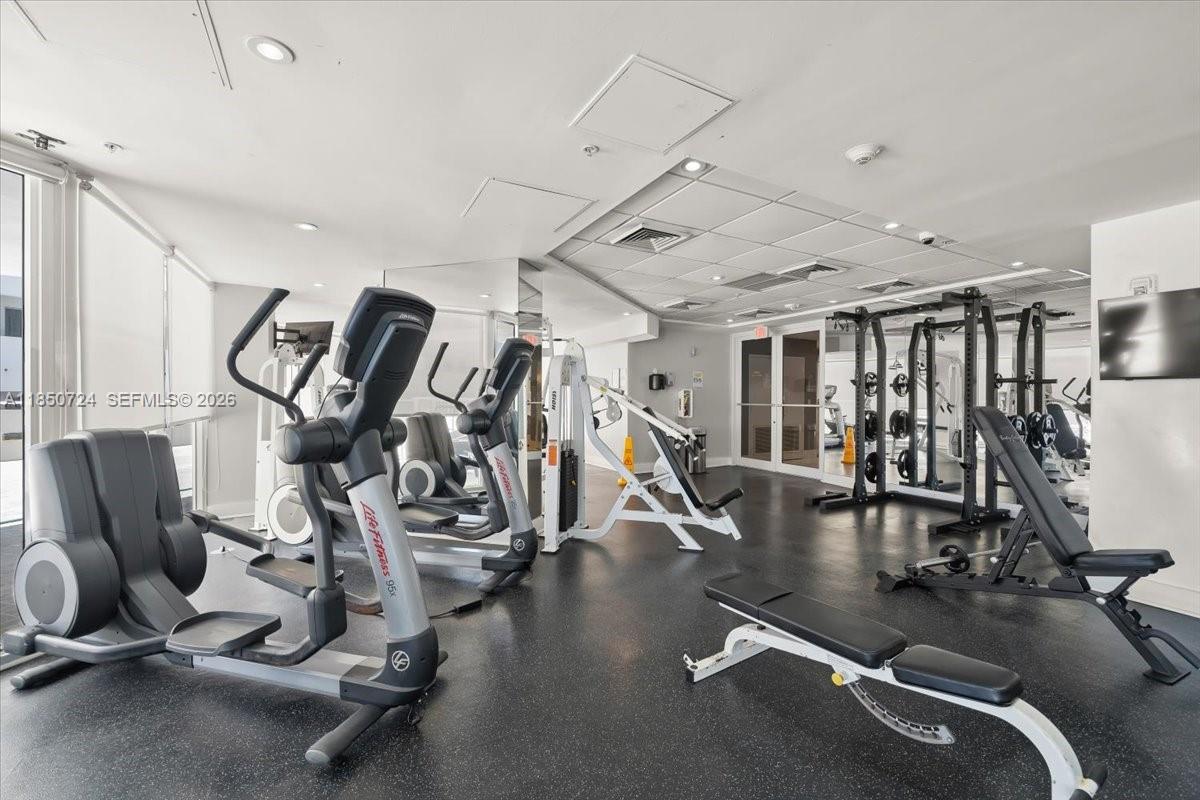 6301 Collins Ave # 2705