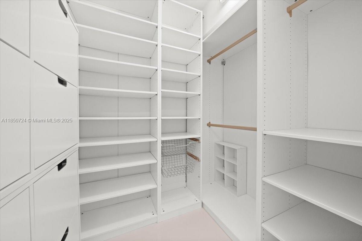 6301 Collins Ave # 2705