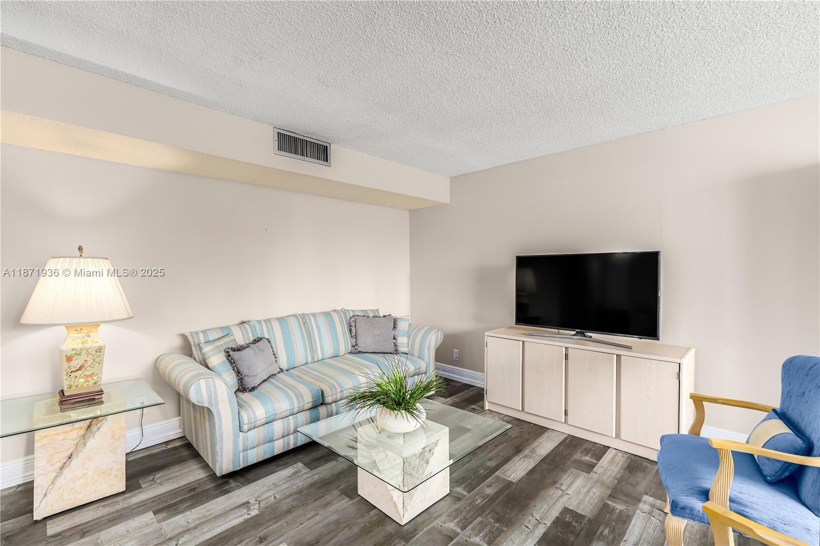 18181 NE 31st Ct # 304