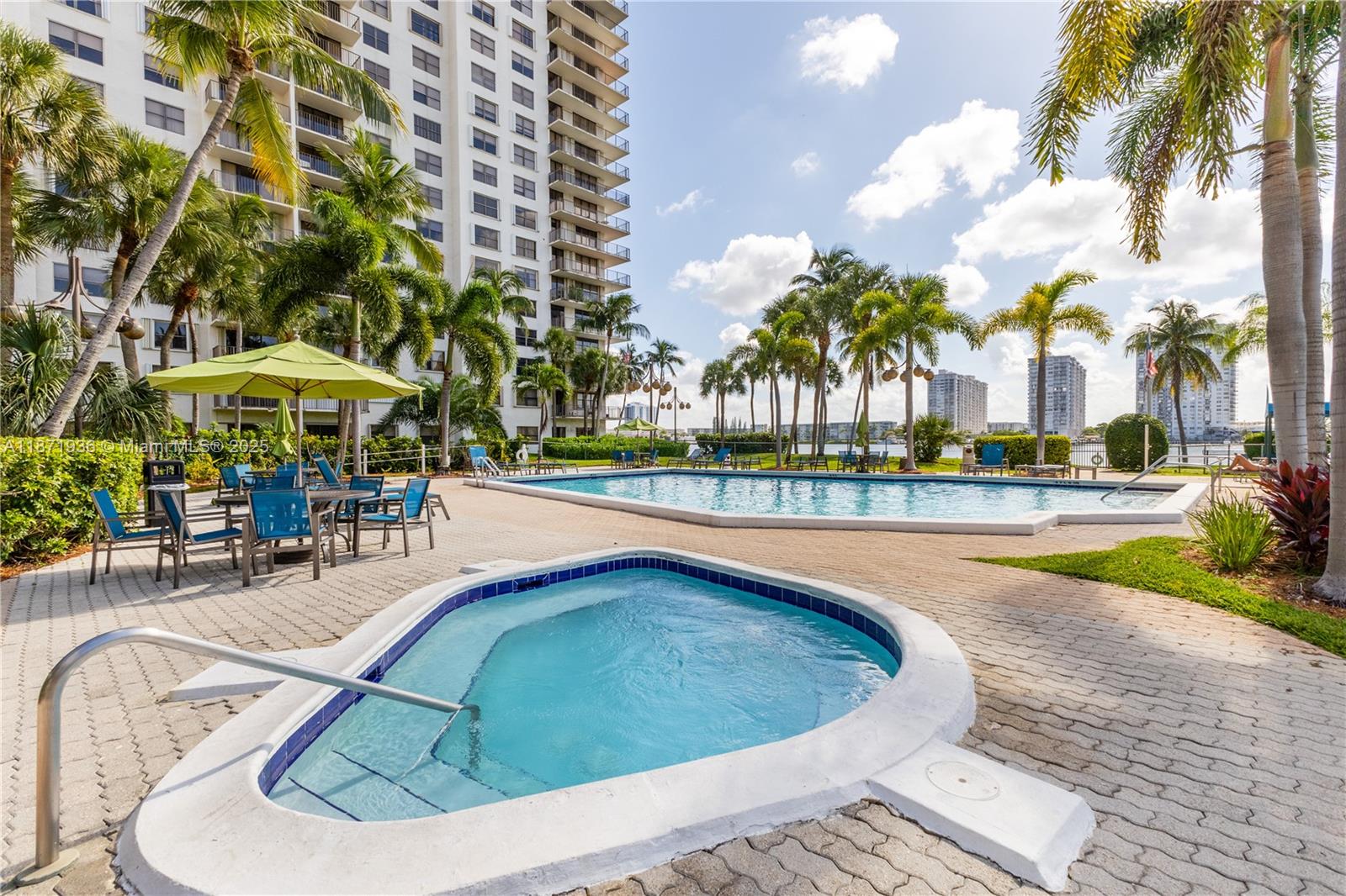 18181 NE 31st Ct # 304