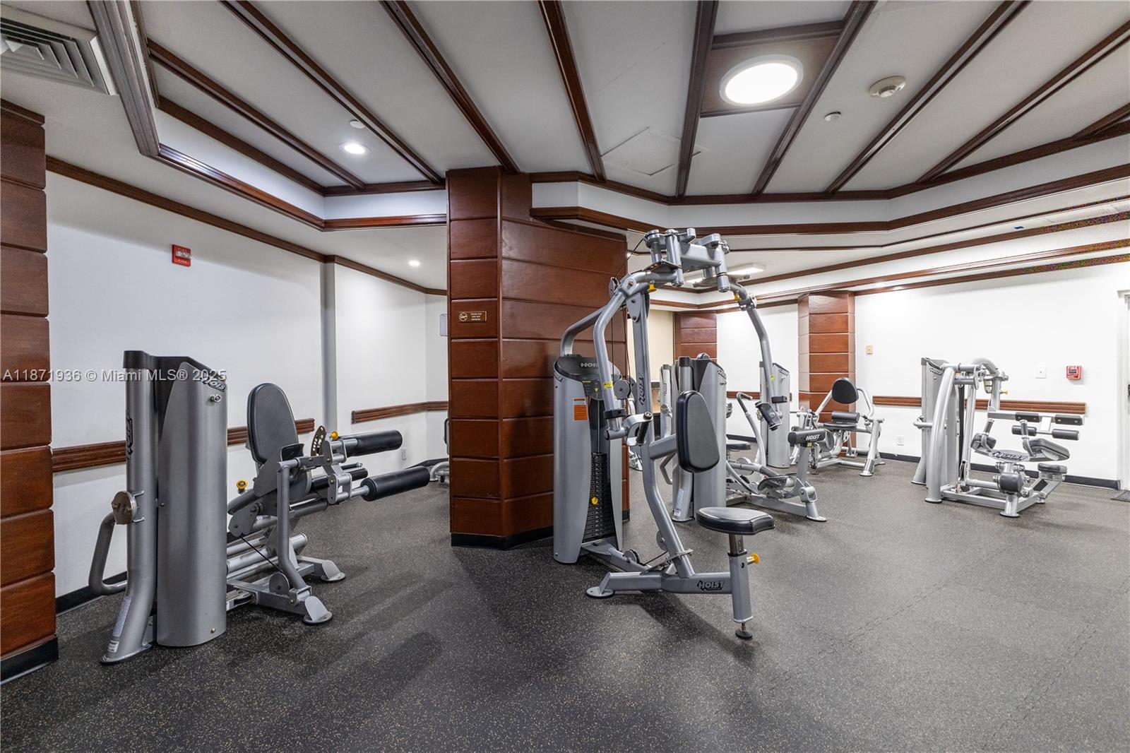 18181 NE 31st Ct # 304