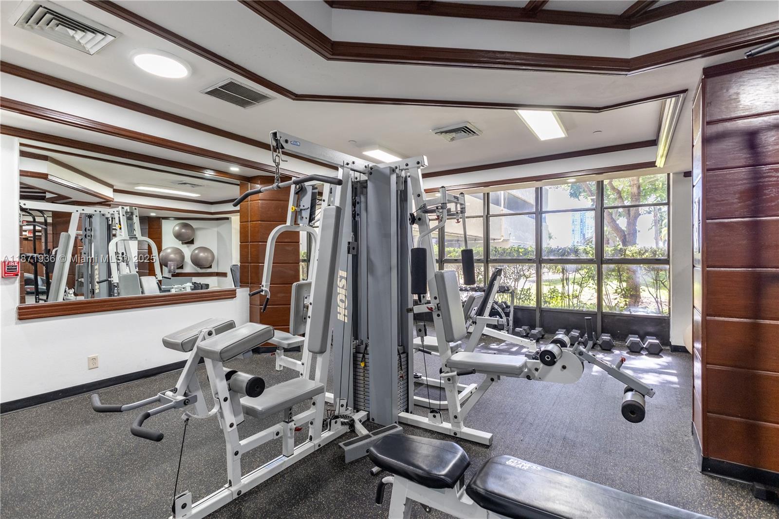 18181 NE 31st Ct # 304