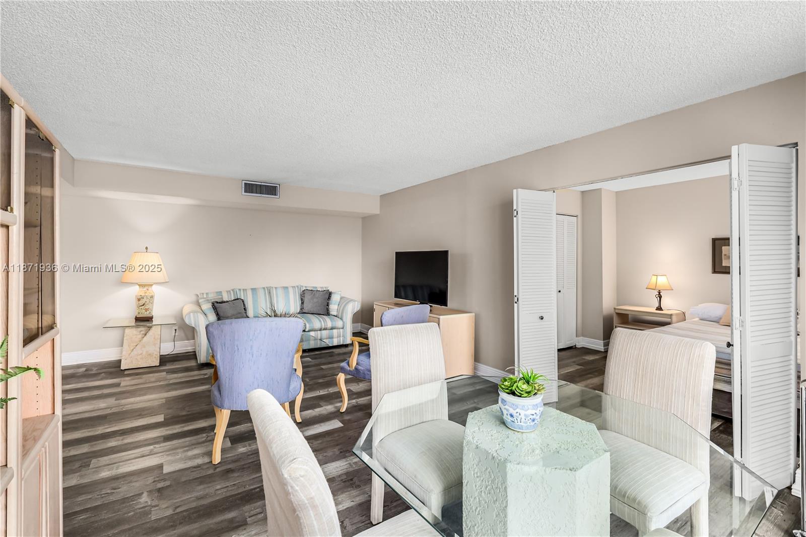 18181 NE 31st Ct # 304