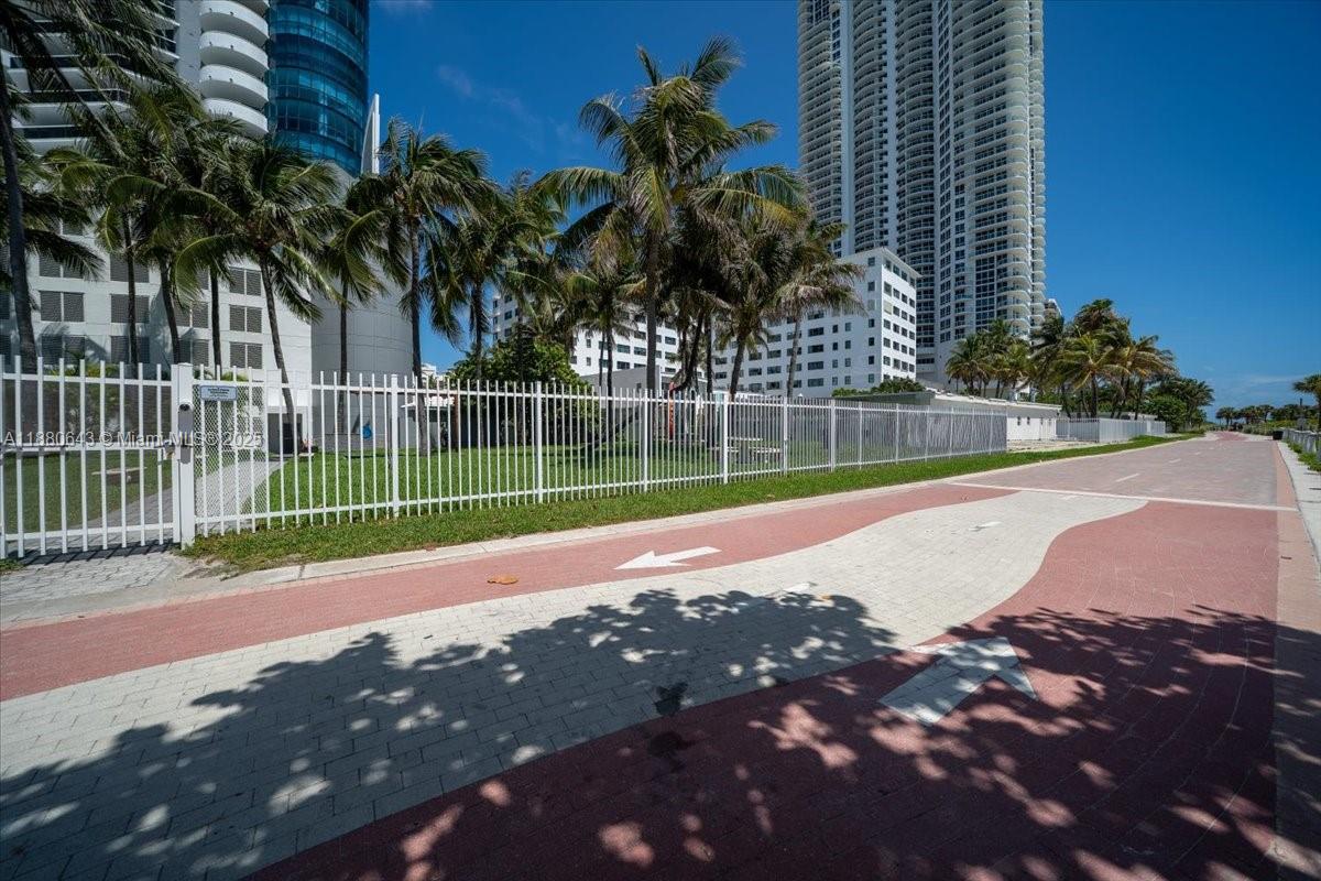 6301 Collins Ave # 2307