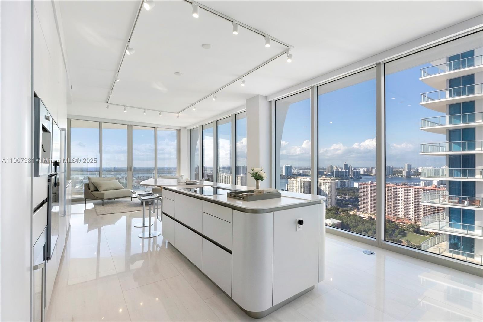 16901 Collins Ave # 3005